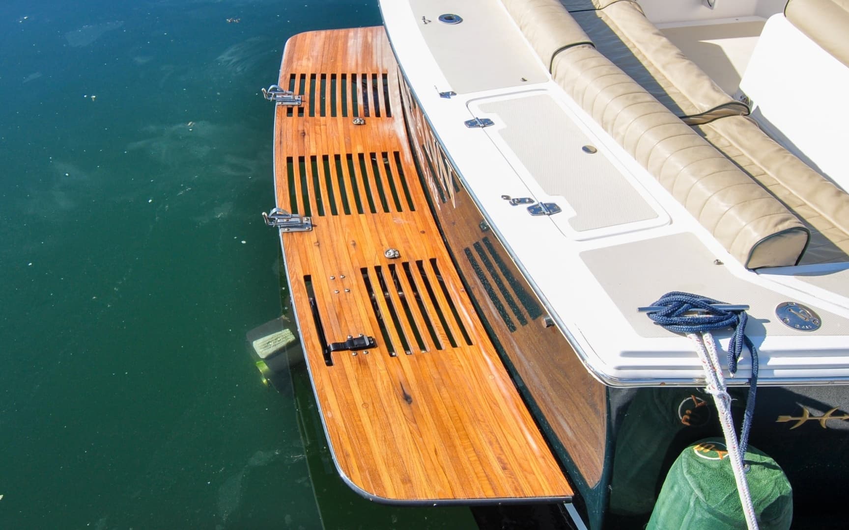 2005 Hunt Surfhunter 29 - Image 16