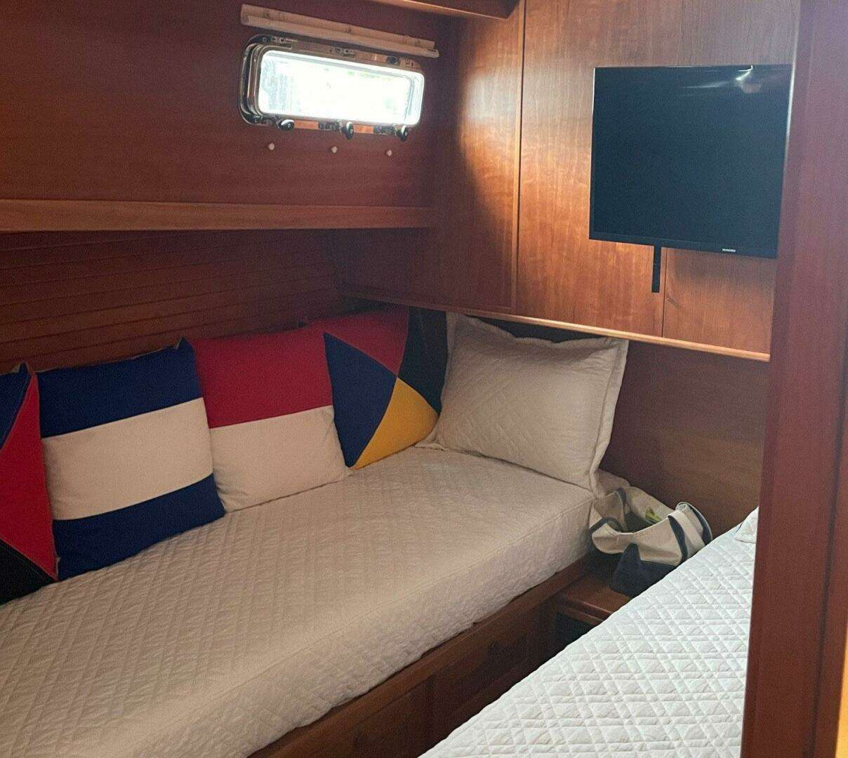 2021 Sabre 58 Salon Express - Image 29
