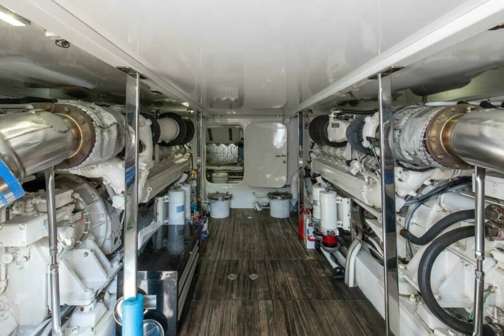 2004 Ebony Custom Sportfish 65 Convertible - Image 42