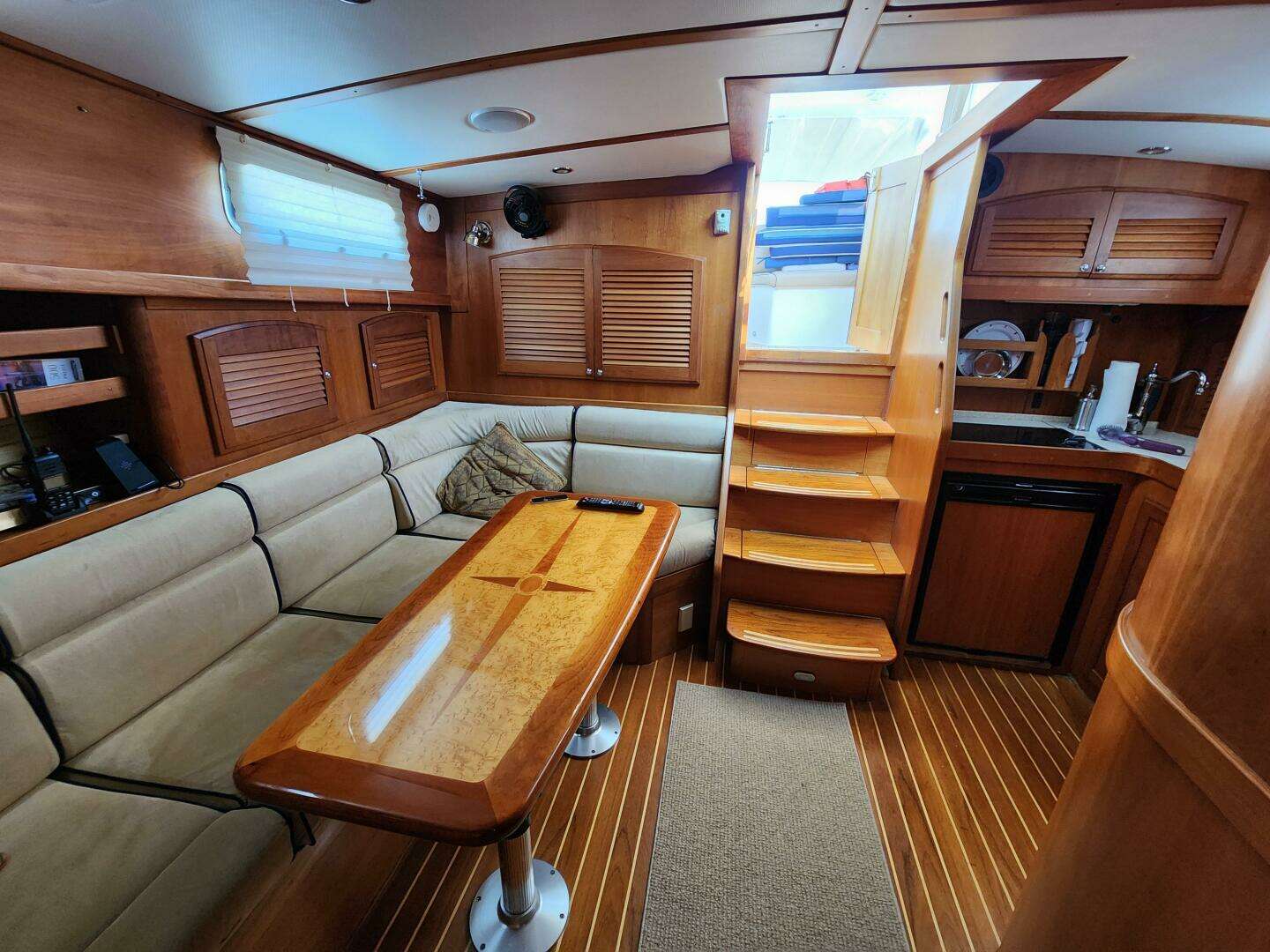 2005 Sabre — - Image 3