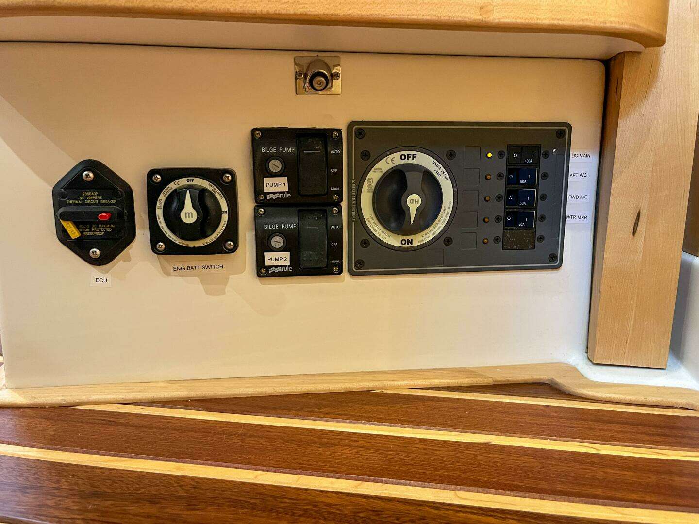 2023 Island Packet 439 - Image 34
