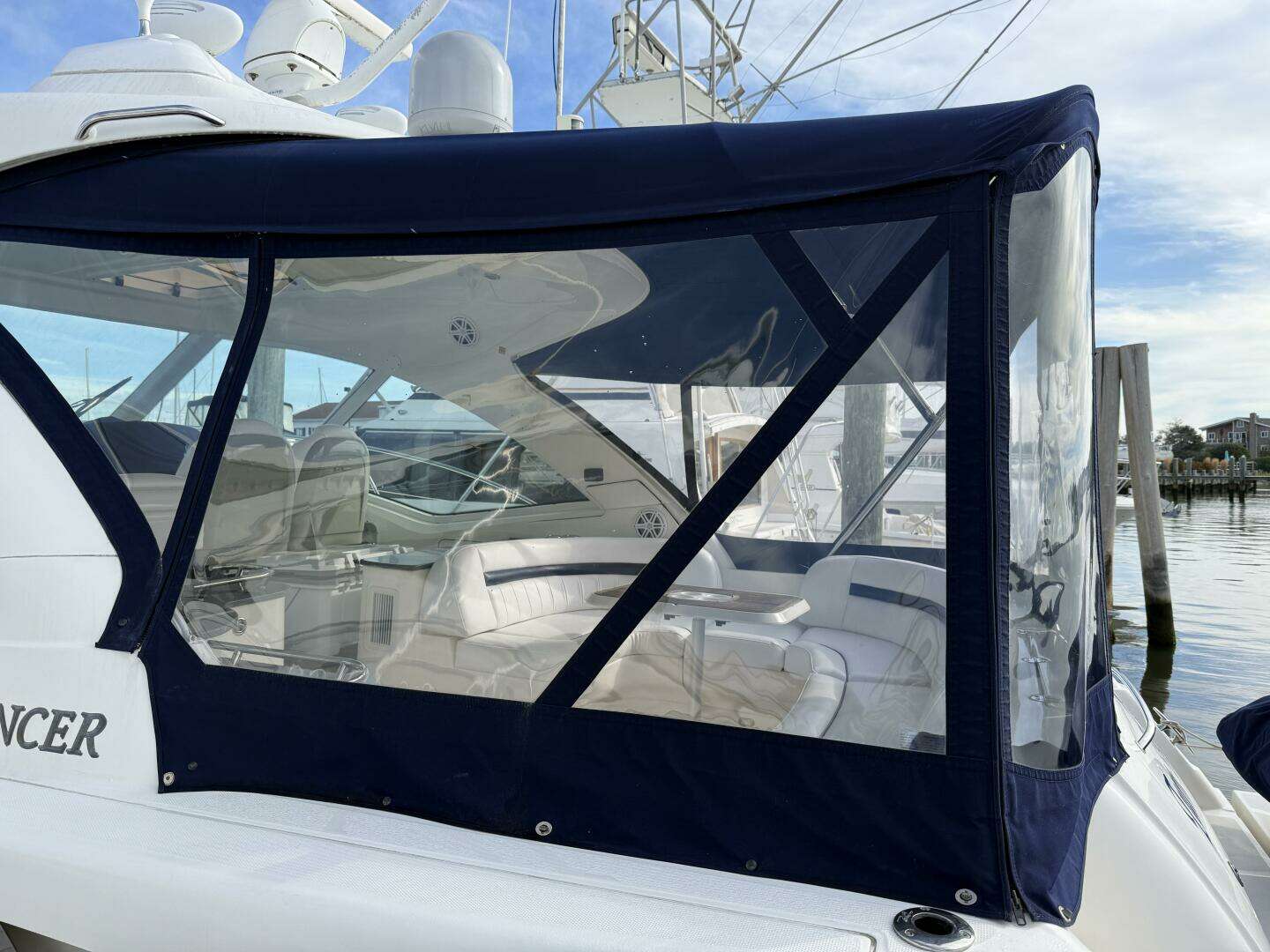 2006 Sea Ray 48 Sundancer - Image 6