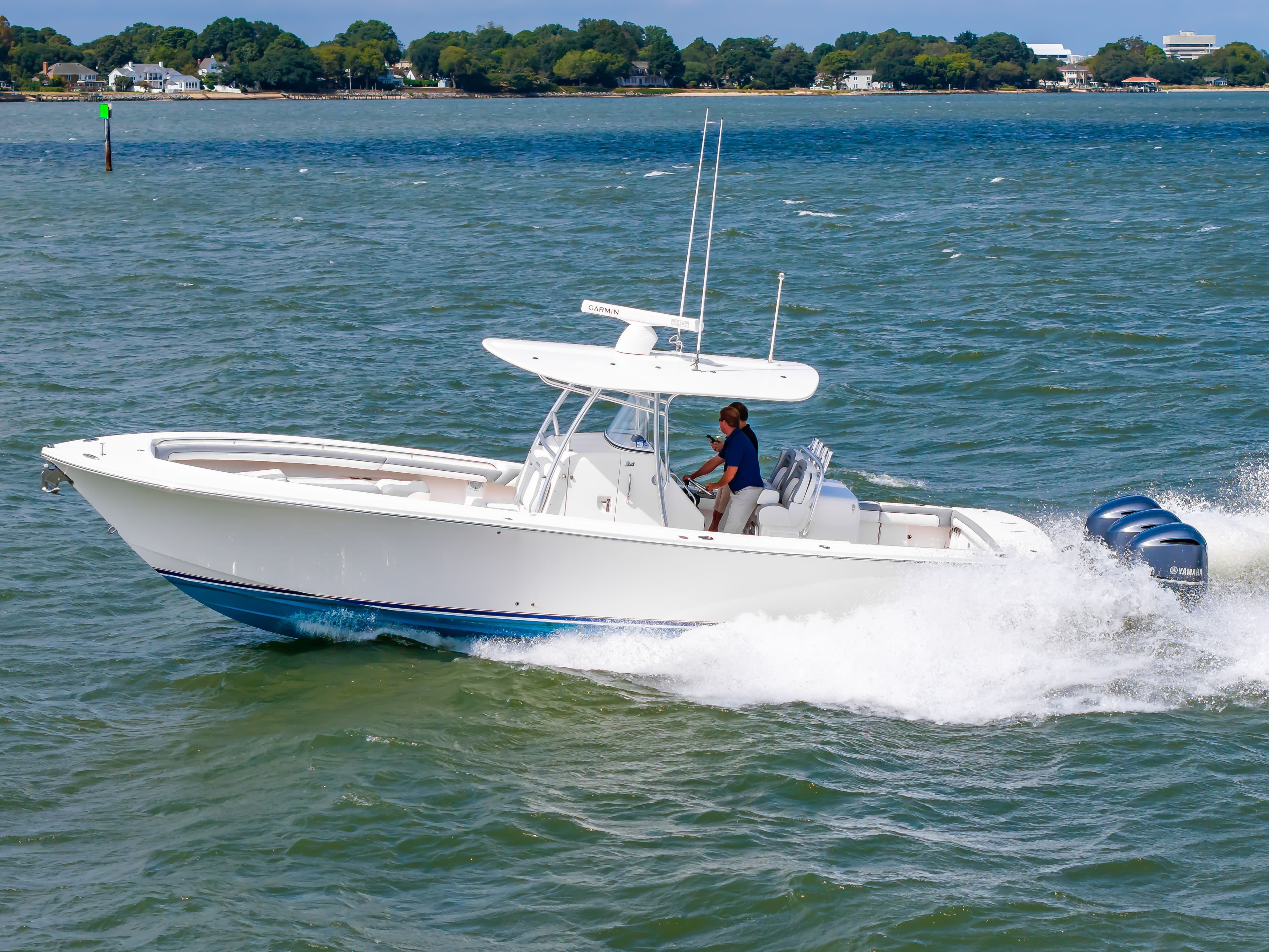 2018 Regulator 34 FS - 28