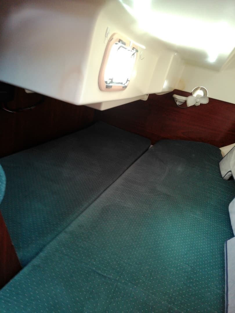 1993 Beneteau — - Image 34