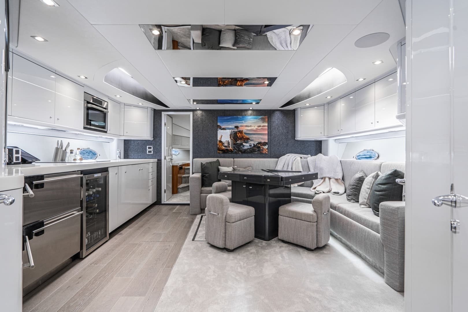 2005 Sunseeker 68 Predator - Image 11