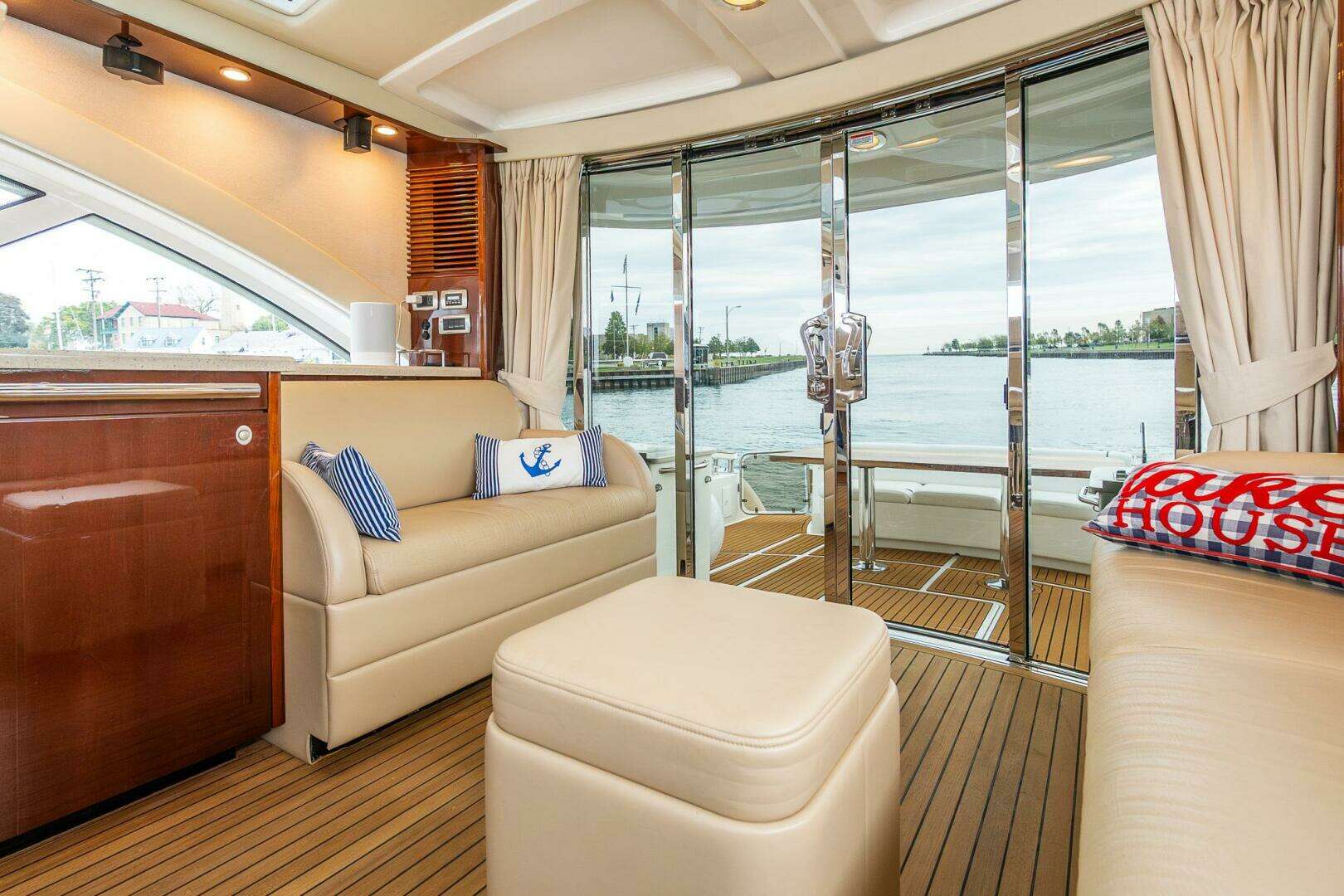 2008 Sea Ray 60 Sundancer - Image 39