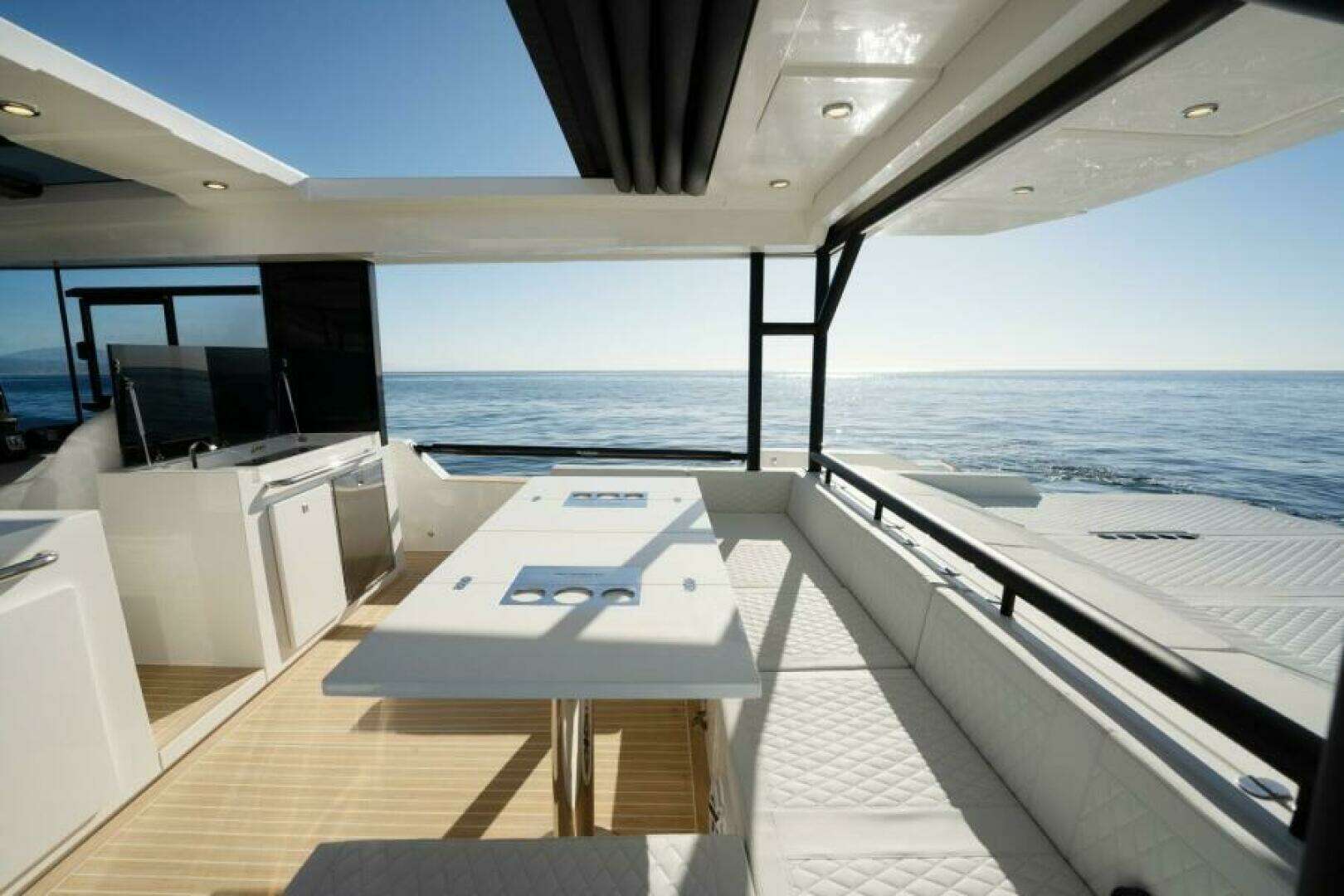 2026 De Antonio Yachts 50 Coupe - Image 18