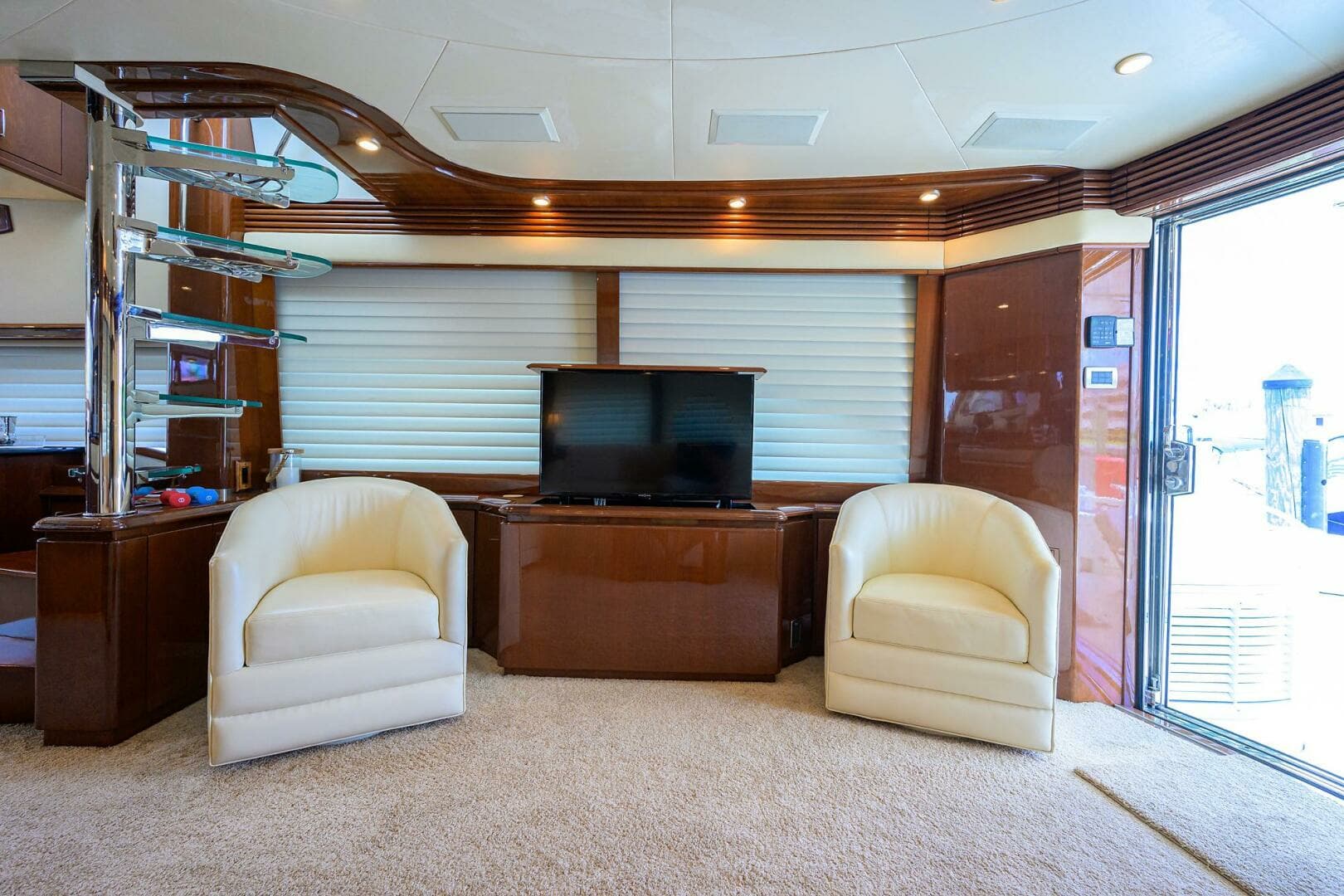 2005 Marquis 65 Motor Yacht - Image 9