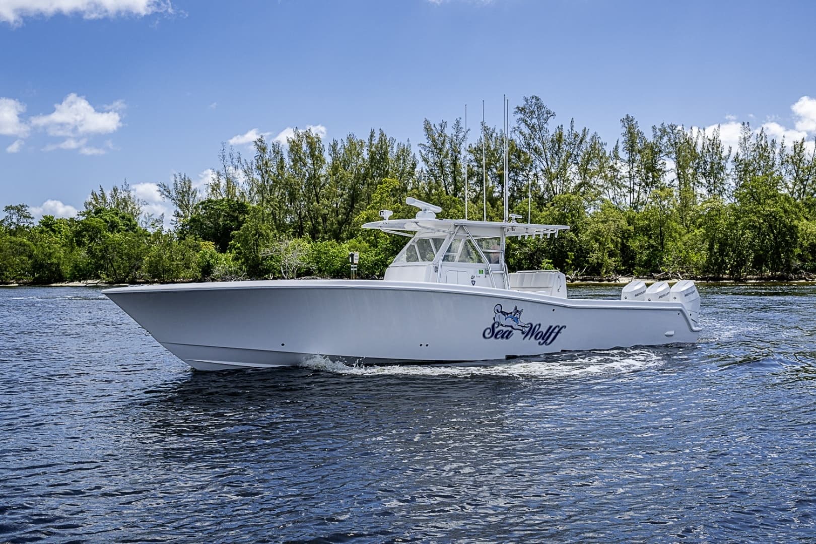 2015 Invincible 42 Open Fisherman - Image 20