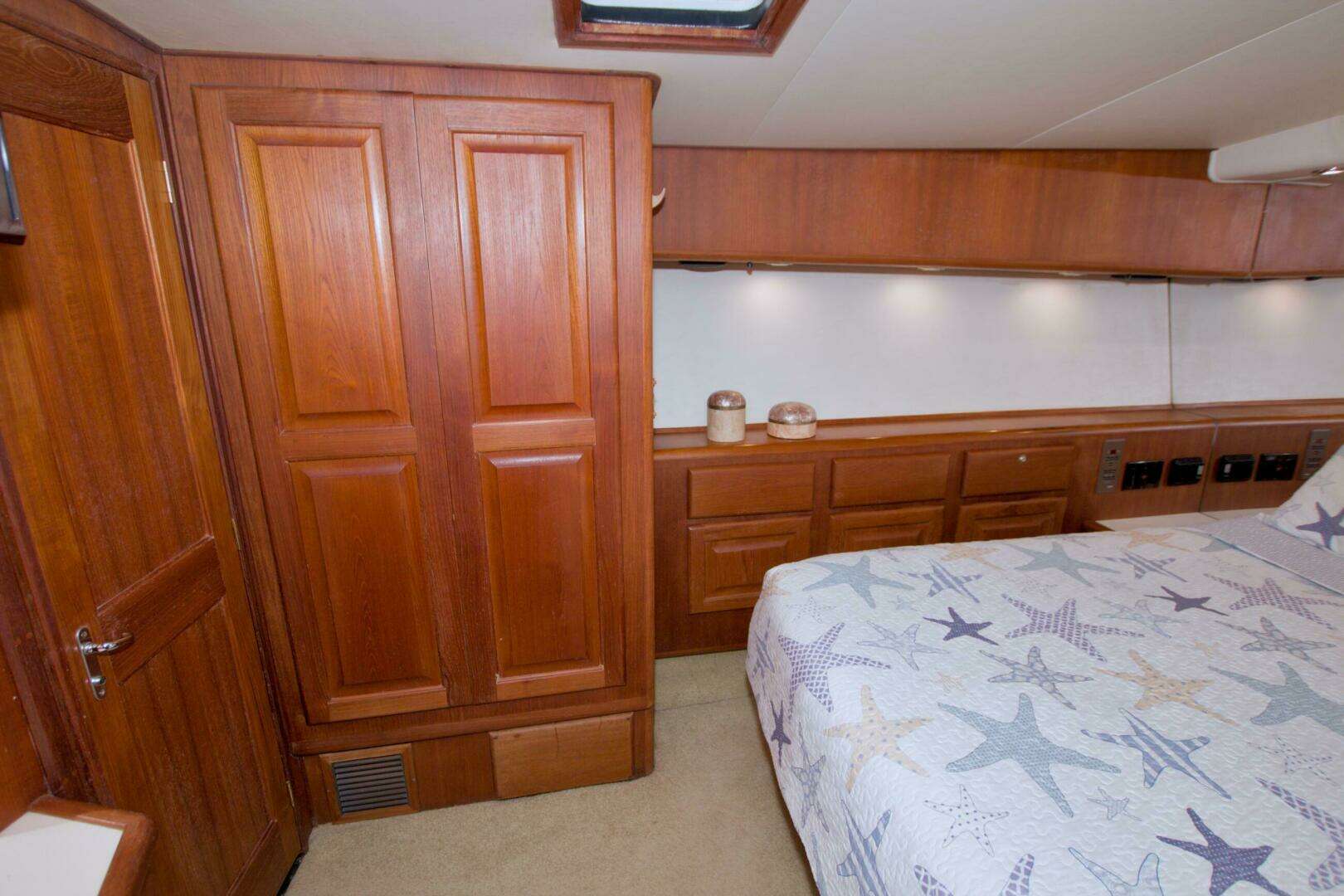 1990 Viking 53 Convertible - Image 62