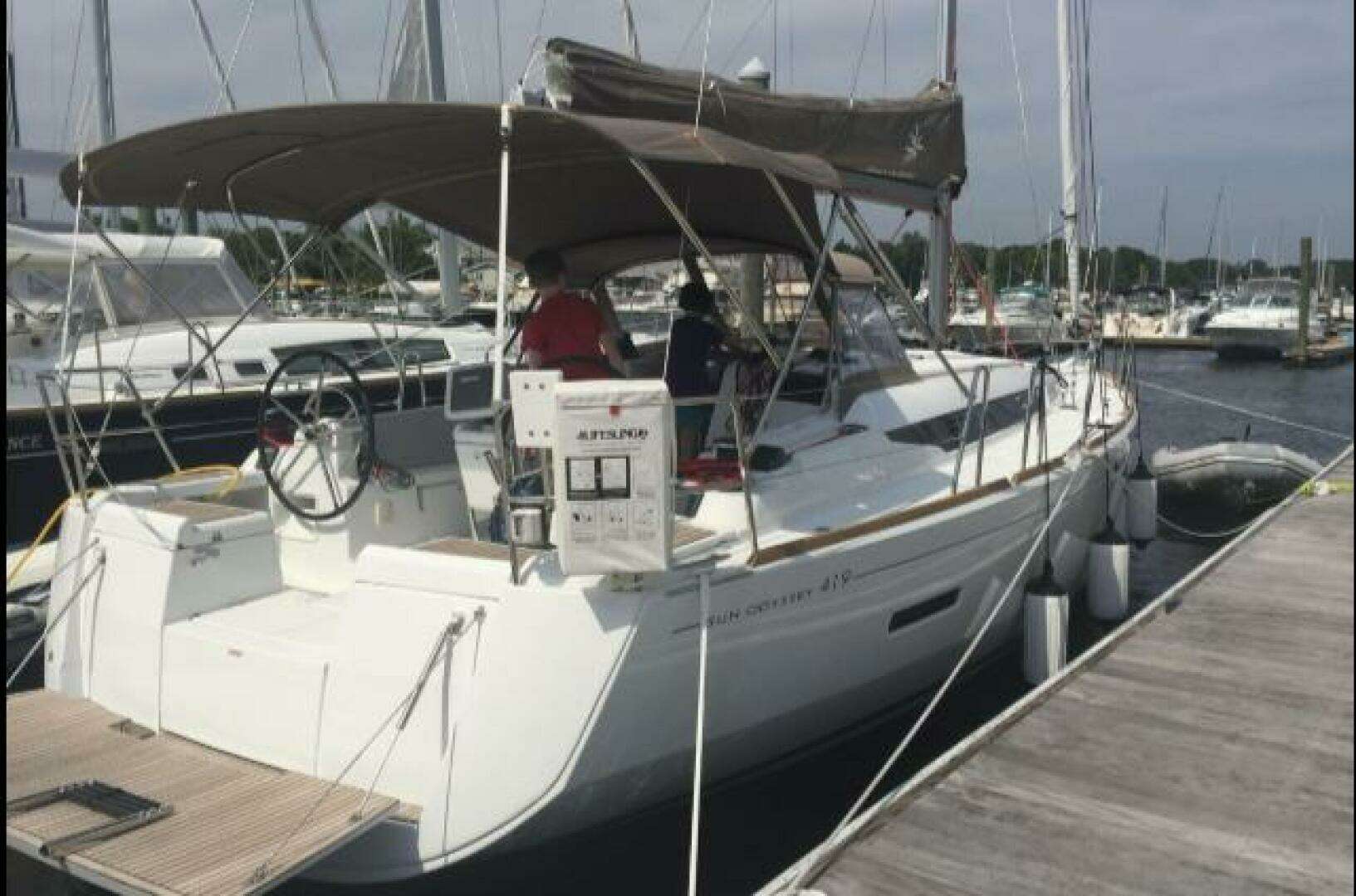 2017 Jeanneau 419 - Image 3