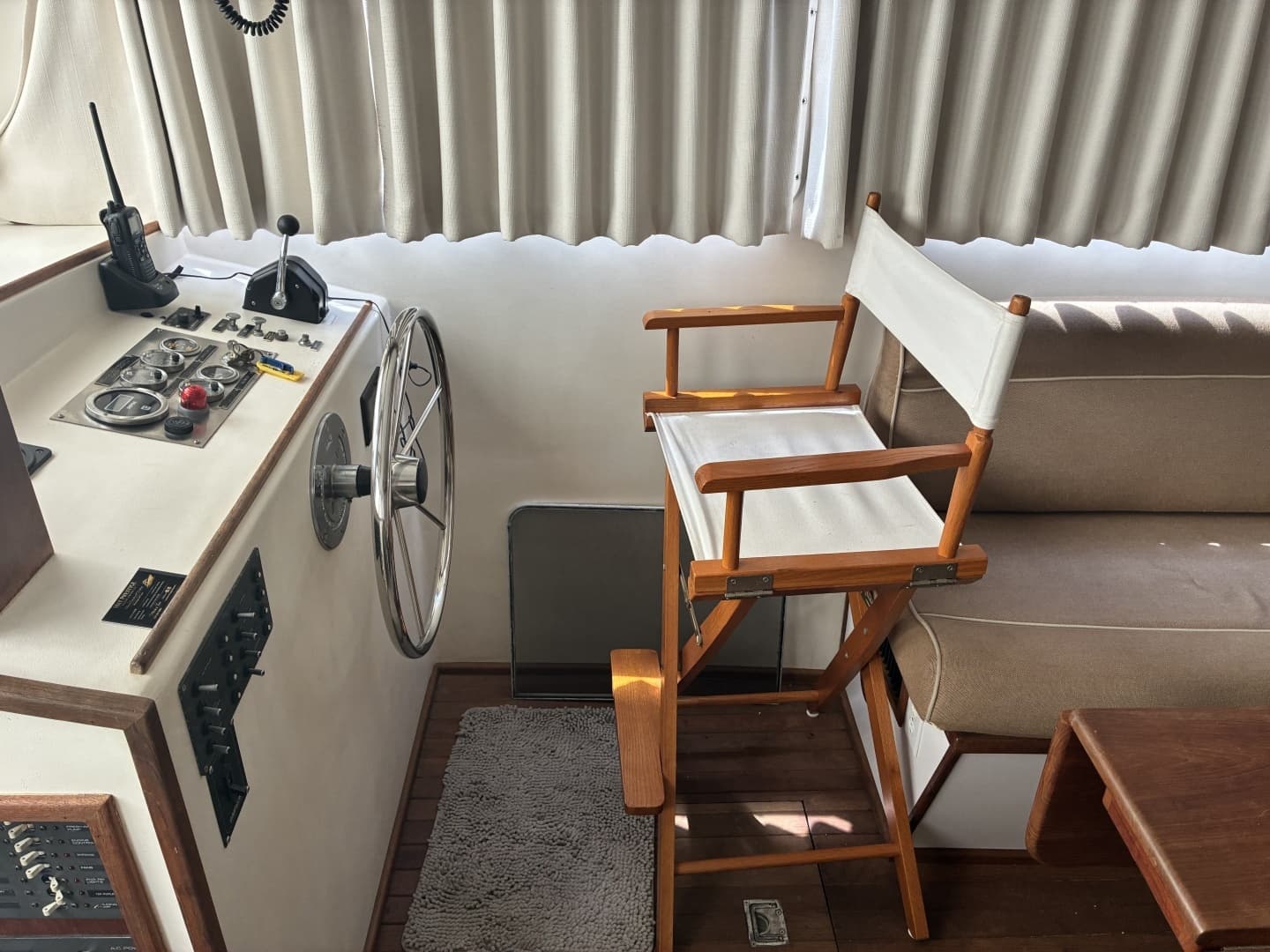 1989 Duffy 35 Flybridge - Image 7