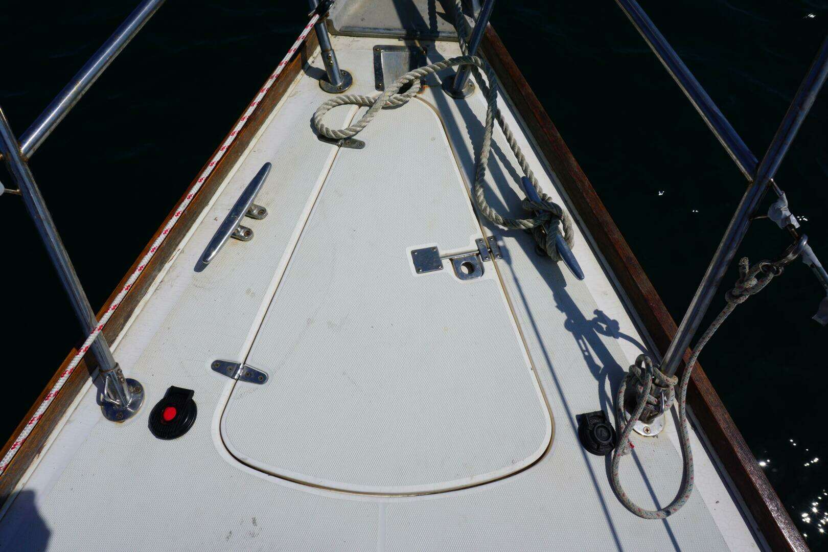 1998 Sabre 402 - Image 45