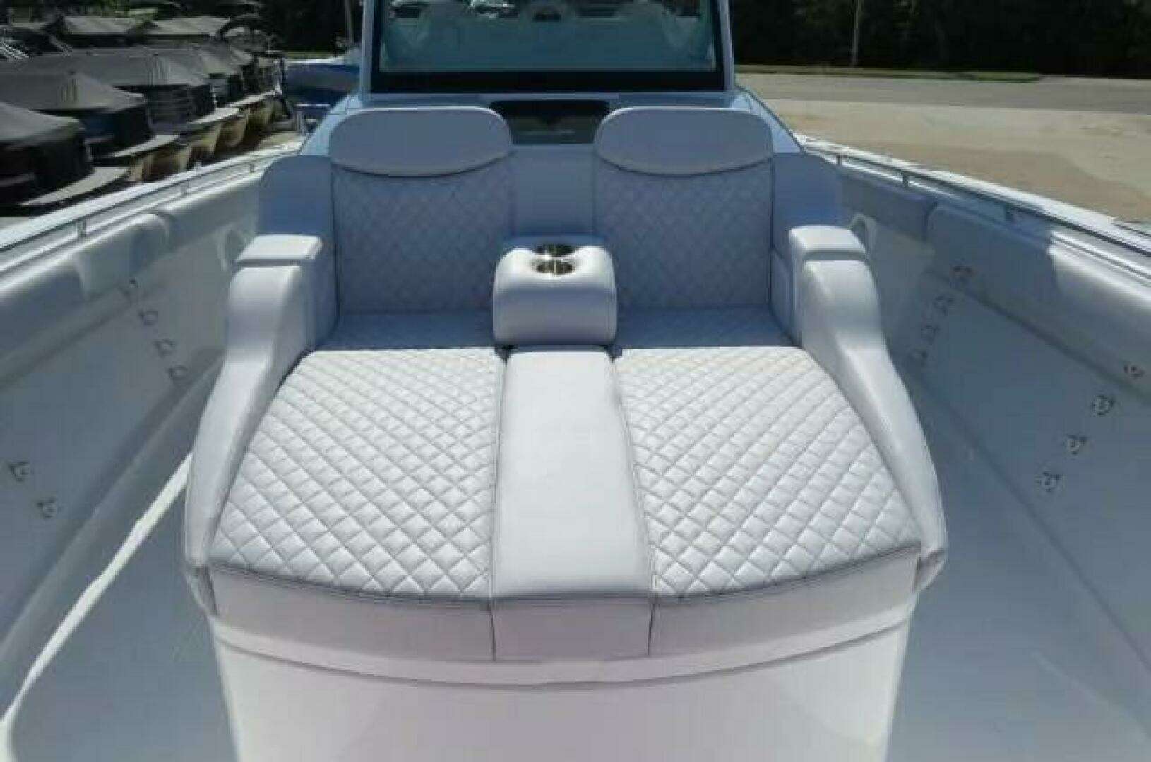 2024 HCB 53 Suenos - Image 22