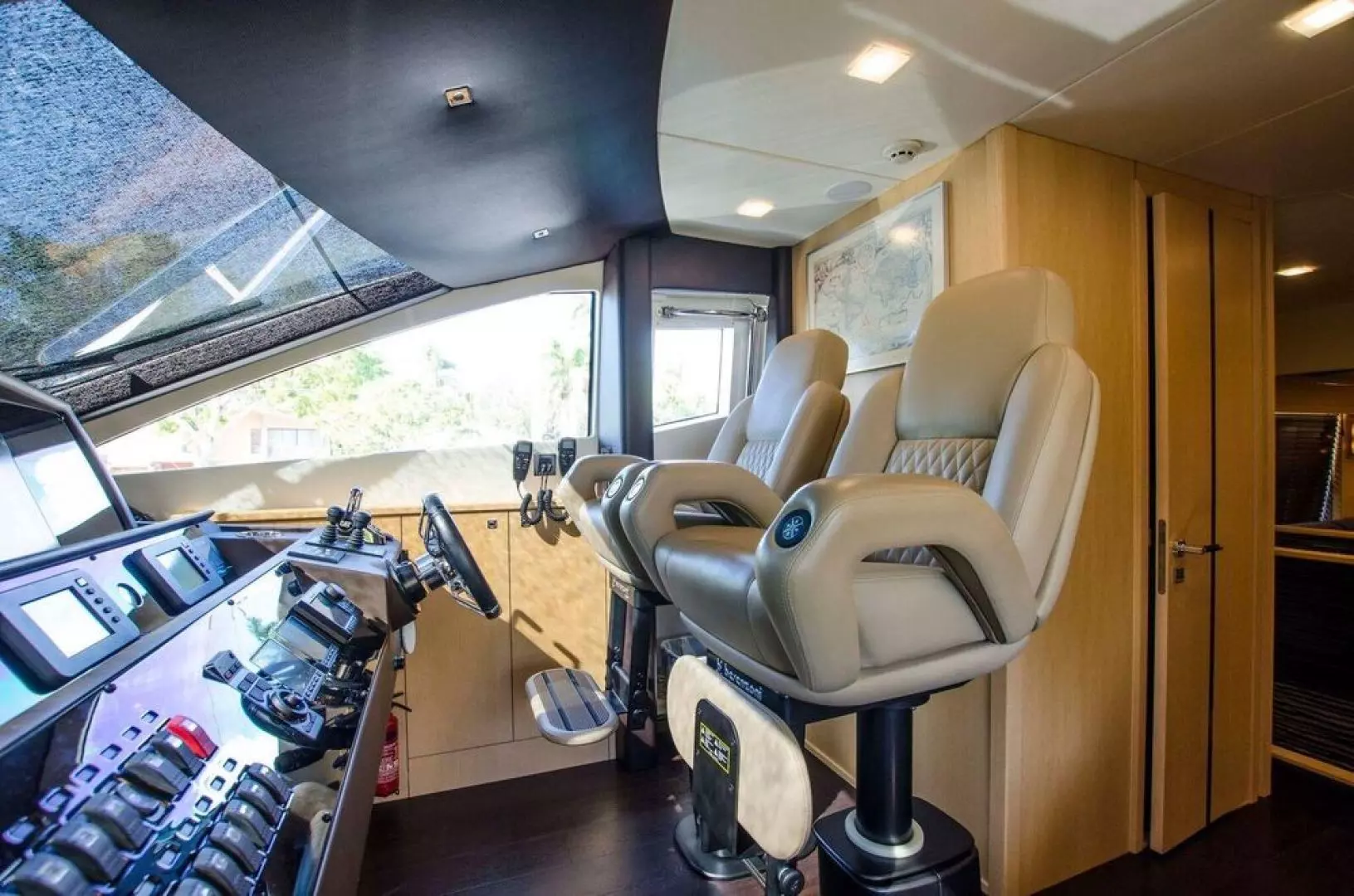 2014 Sunseeker Yacht - Image 15