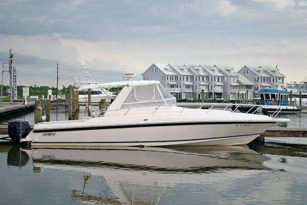 1994 Intrepid 376 Walkaround - Image 1
