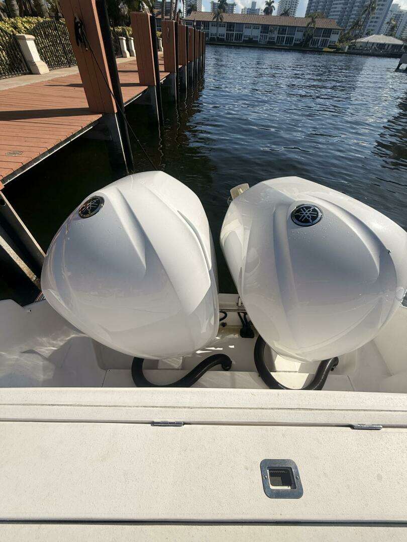 2019 Intrepid 345 Nomad FE - Image 8