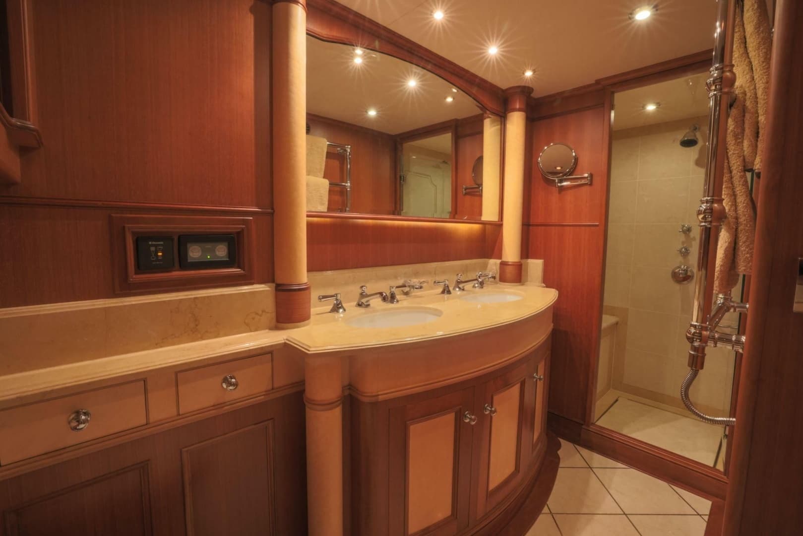 2010 Marlow Explorer 72E-CB - Image 27
