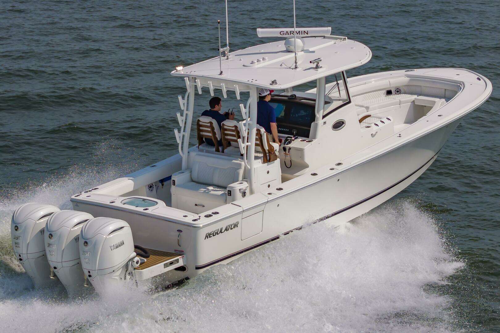 2025 Regulator 35 - Image 9