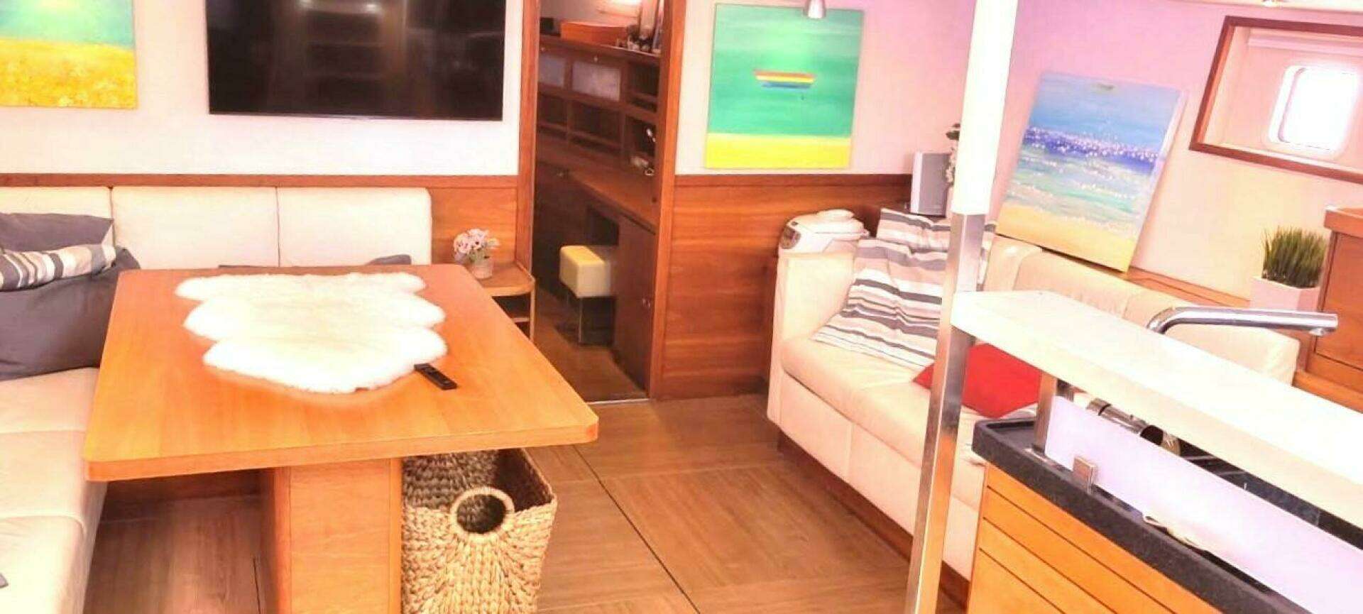 2009 Hanse 630e - Image 15