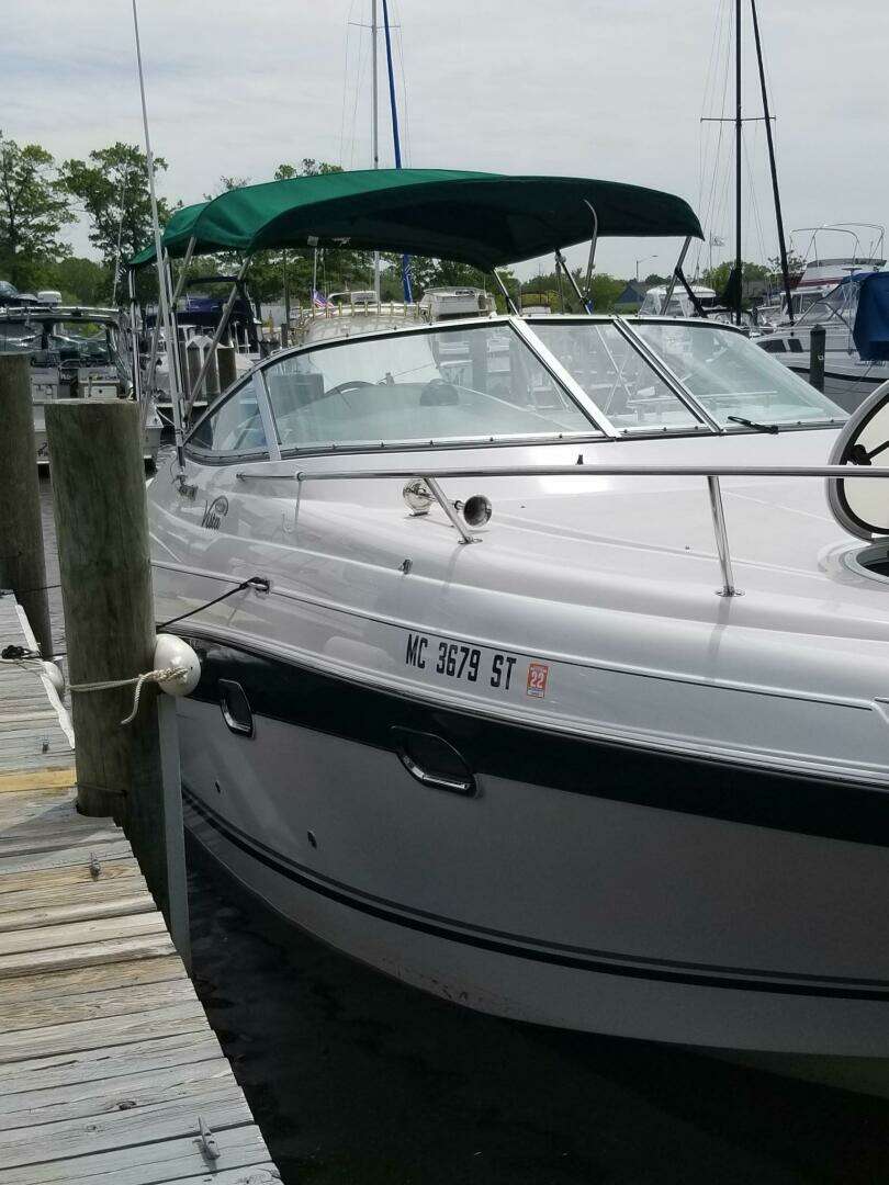 2004 Four Winns 248 Vista - Image 2