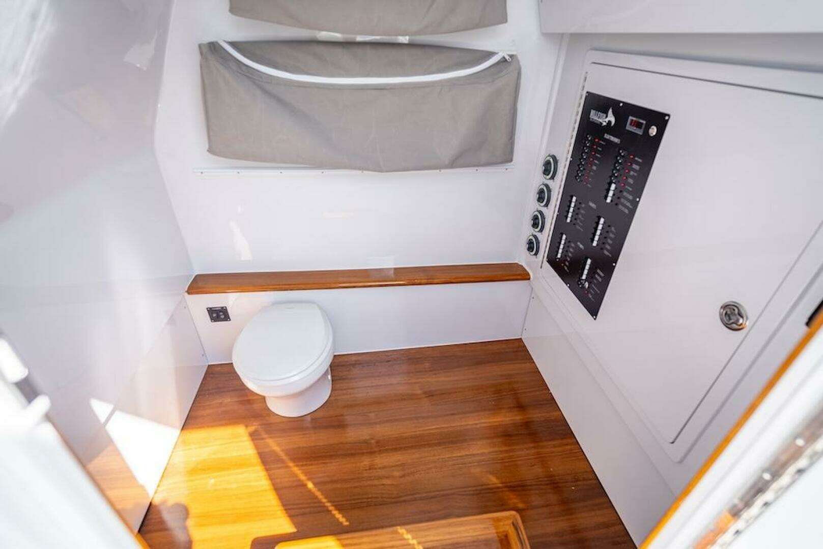 2025 Billfish 39 Center Console w/Tower - Image 82