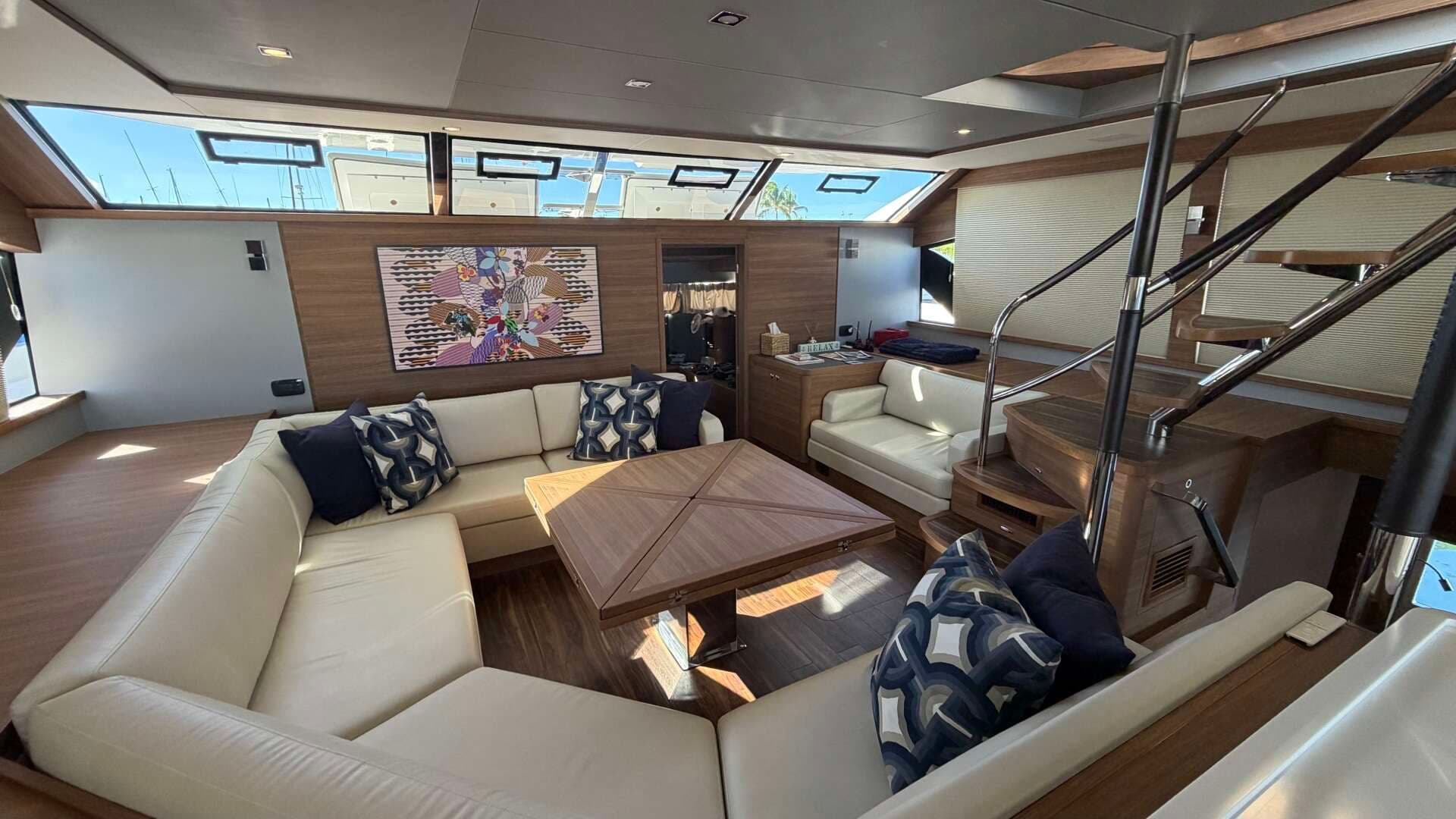 2025 Aquila 54 ENCLOSED BRIDGE - Image 24
