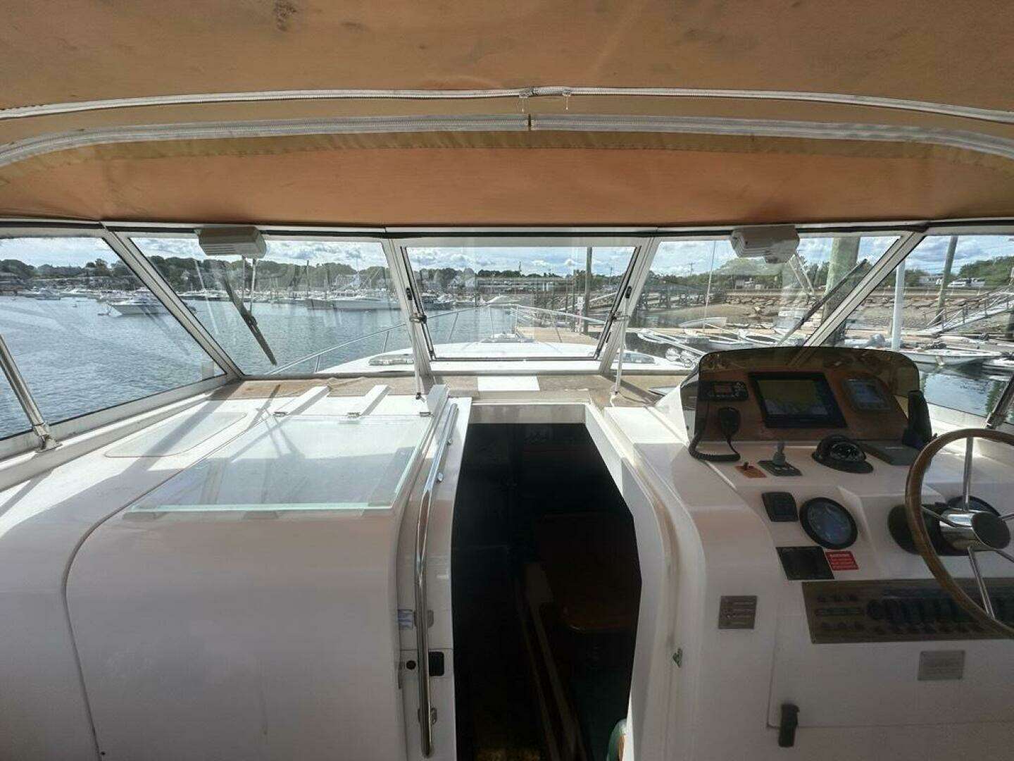 2002 Mainship Pilot 34 - Image 12