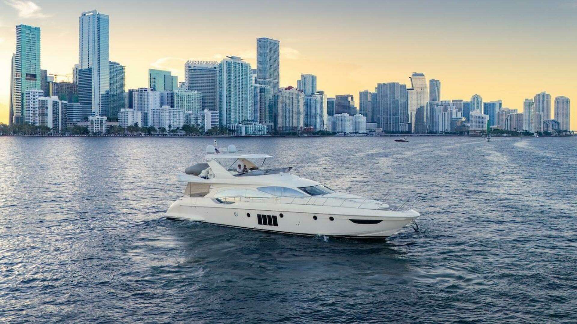 2012 Azimut Evolution - Image 3