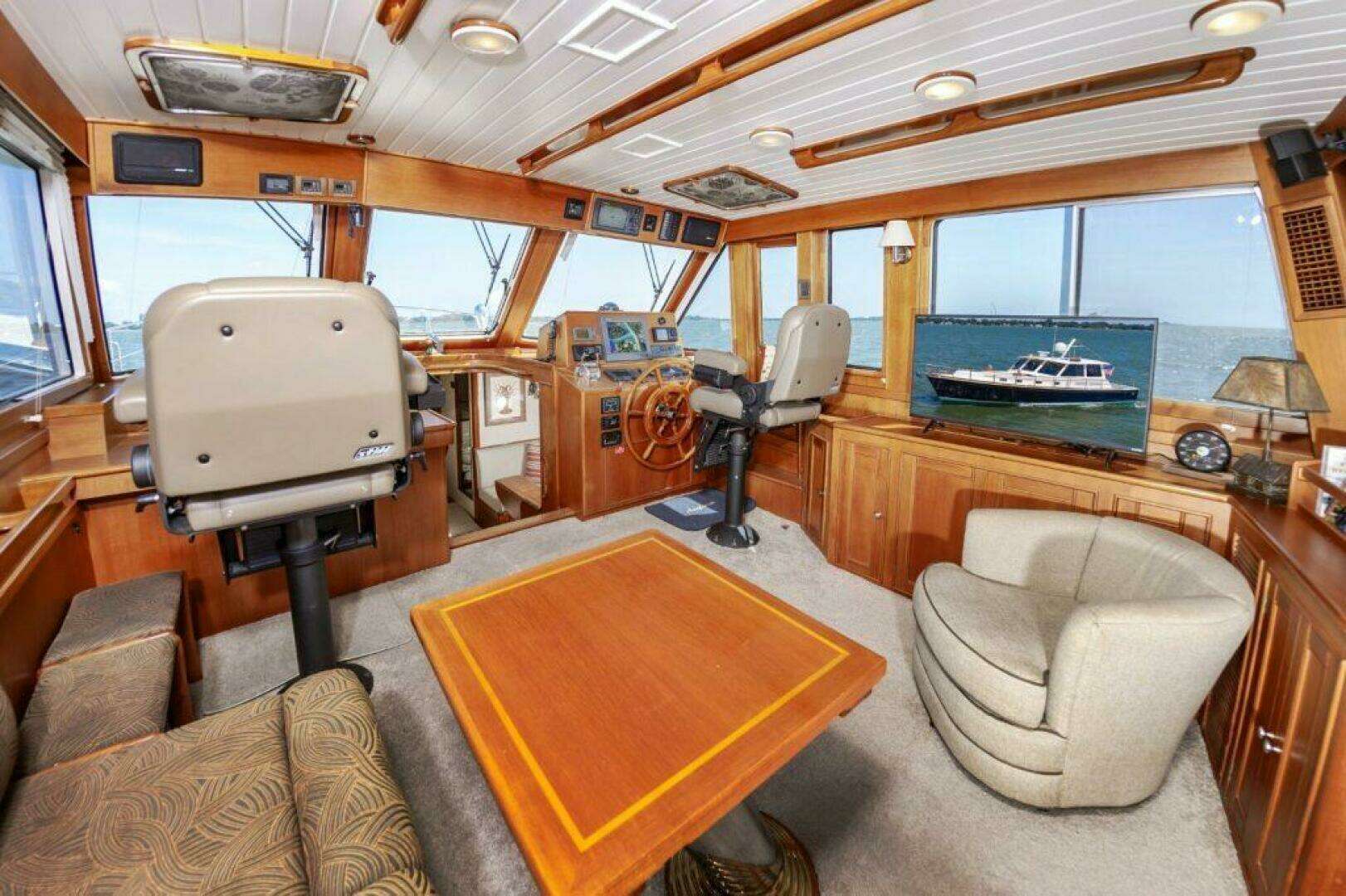 2005 Grand Banks 49 Eastbay SX w/Side Door - Image 15