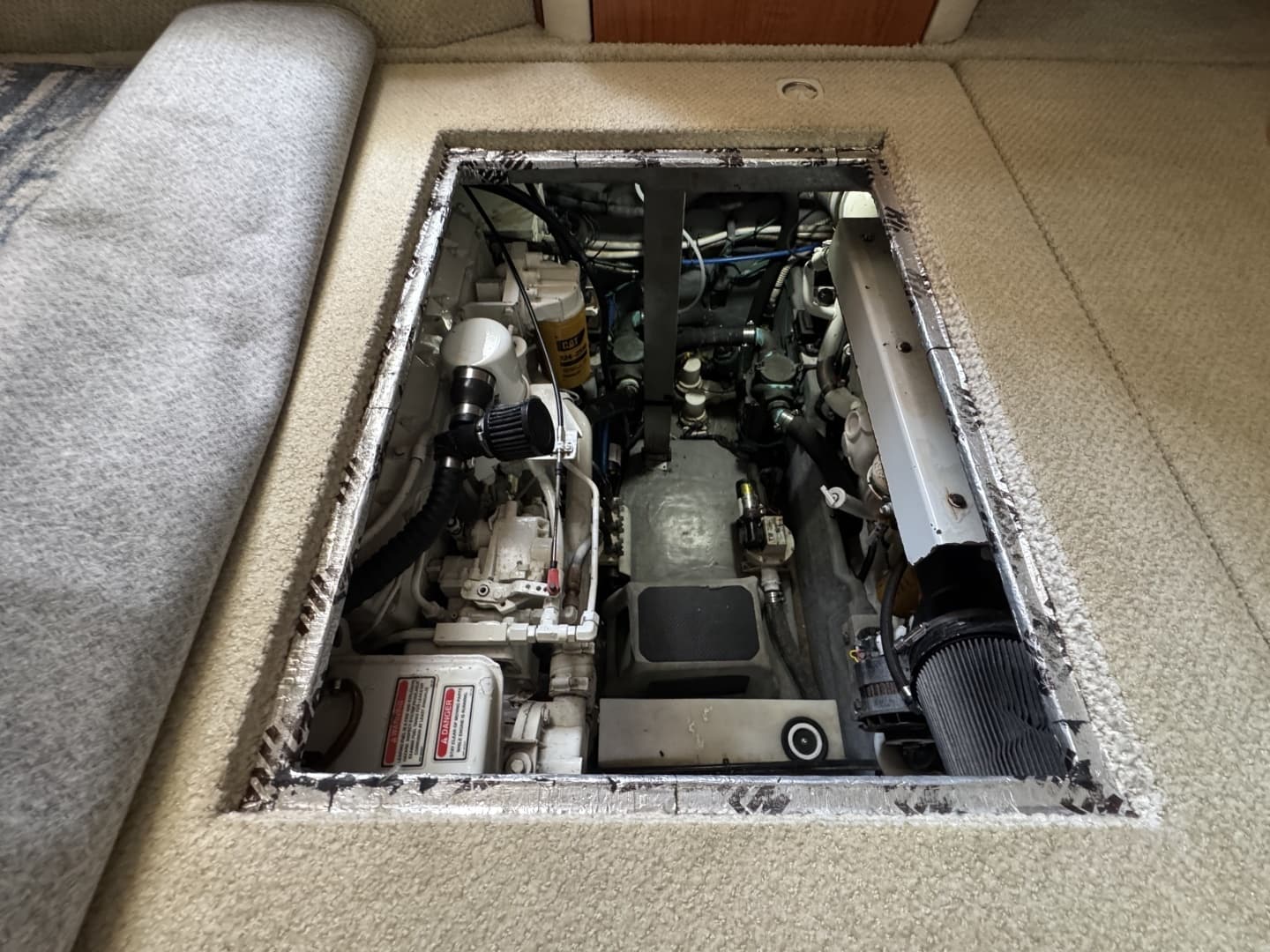 2001 Sea Ray 380 Aft Cabin - Image 94