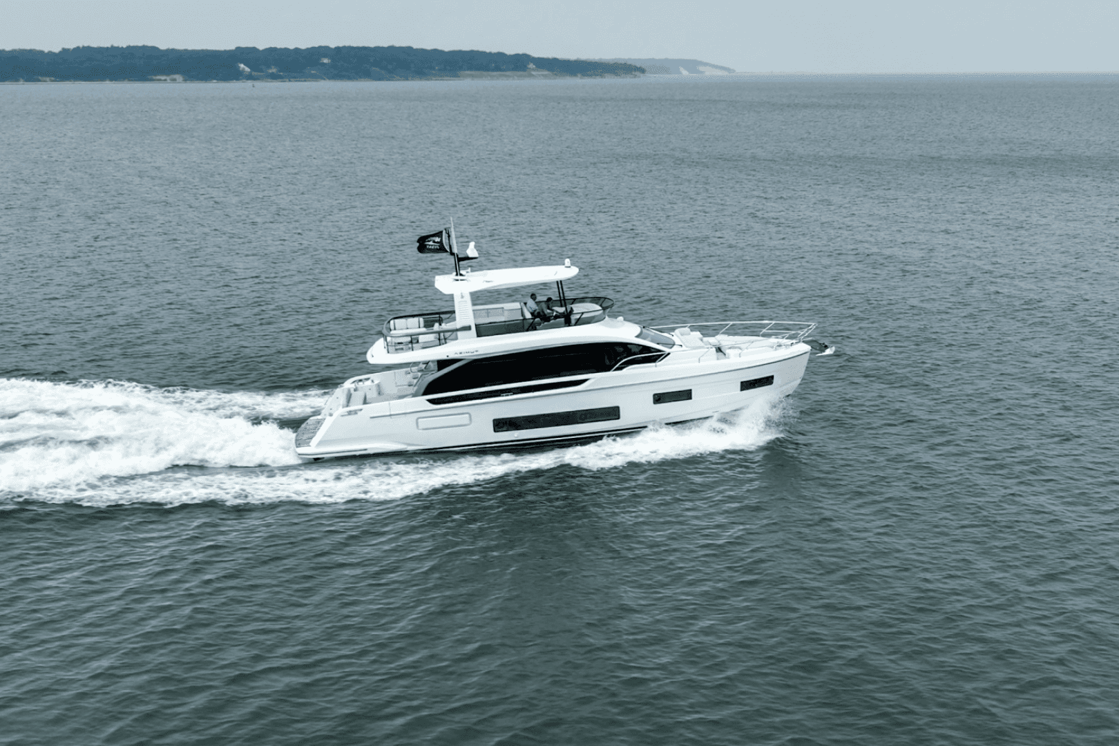 2026 Azimut Fly 62 - Image 3