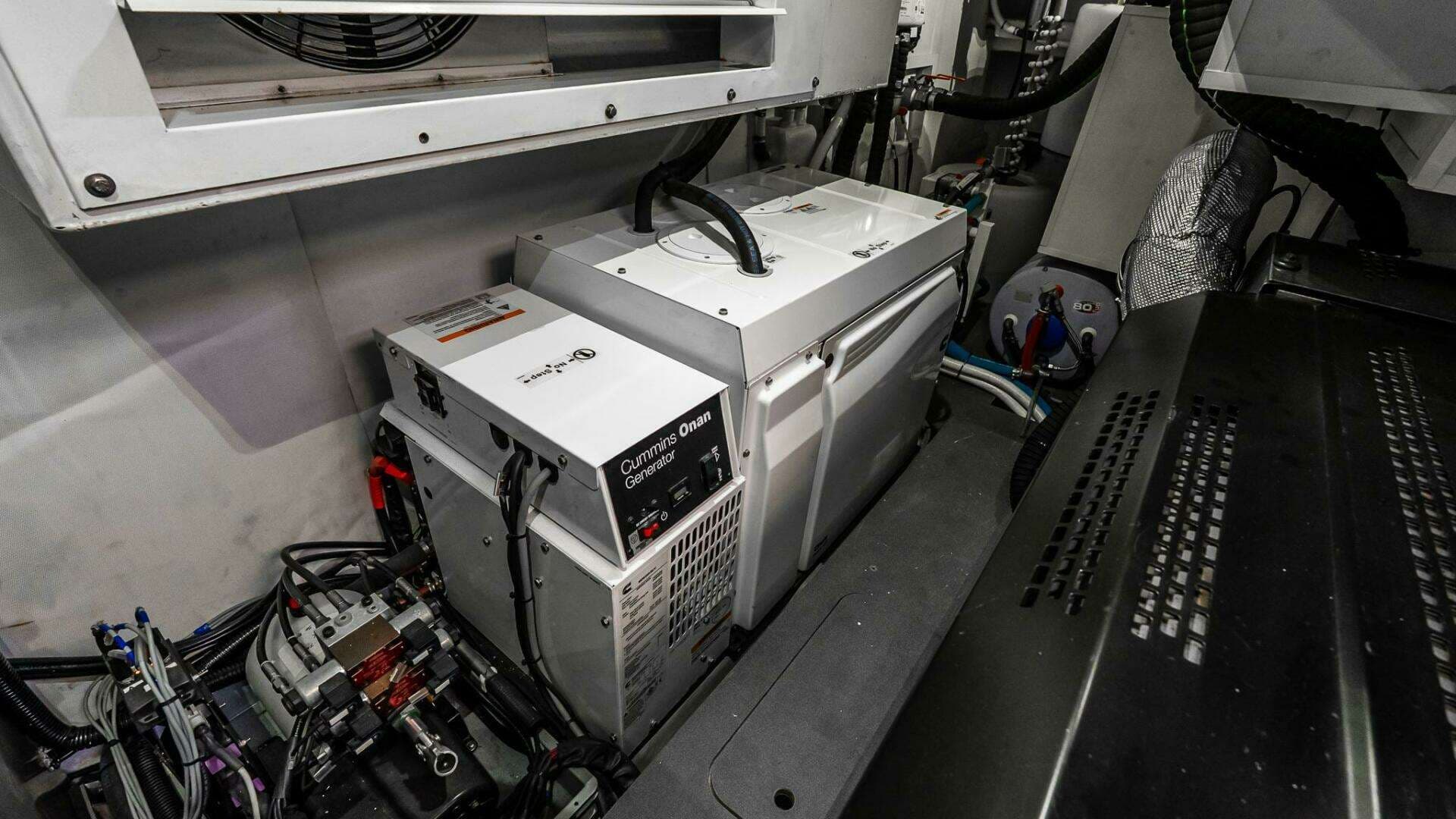 2022 Absolute 64 Navetta - Image 113