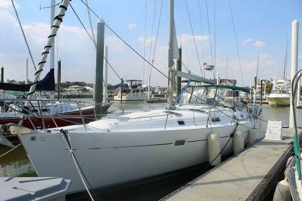 2001 Beneteau 411 - Image 1