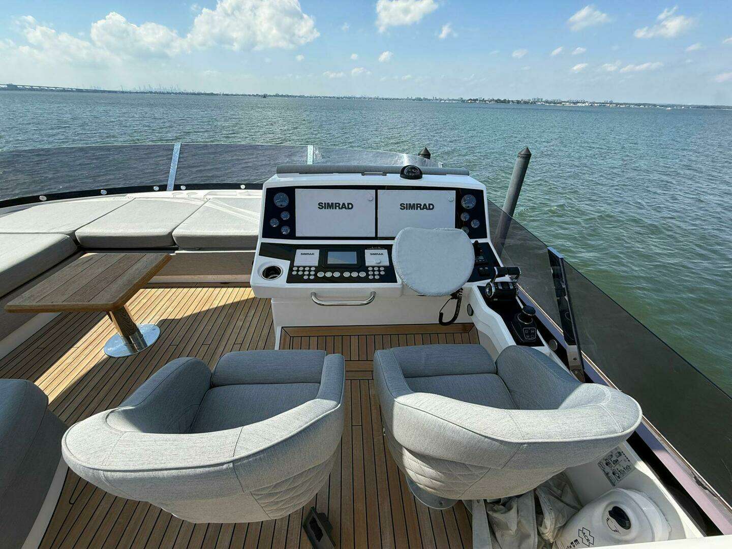 2021 Sunseeker 76 Yacht - Image 10