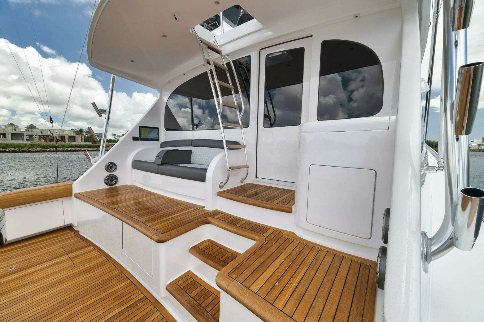 2024 Viking Convertible - Image 21