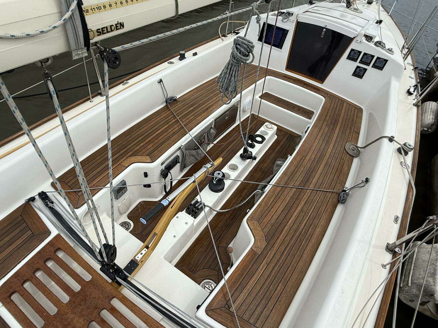 2009 e Sailing Yachts e Sailing Yachts e33 - Image 10