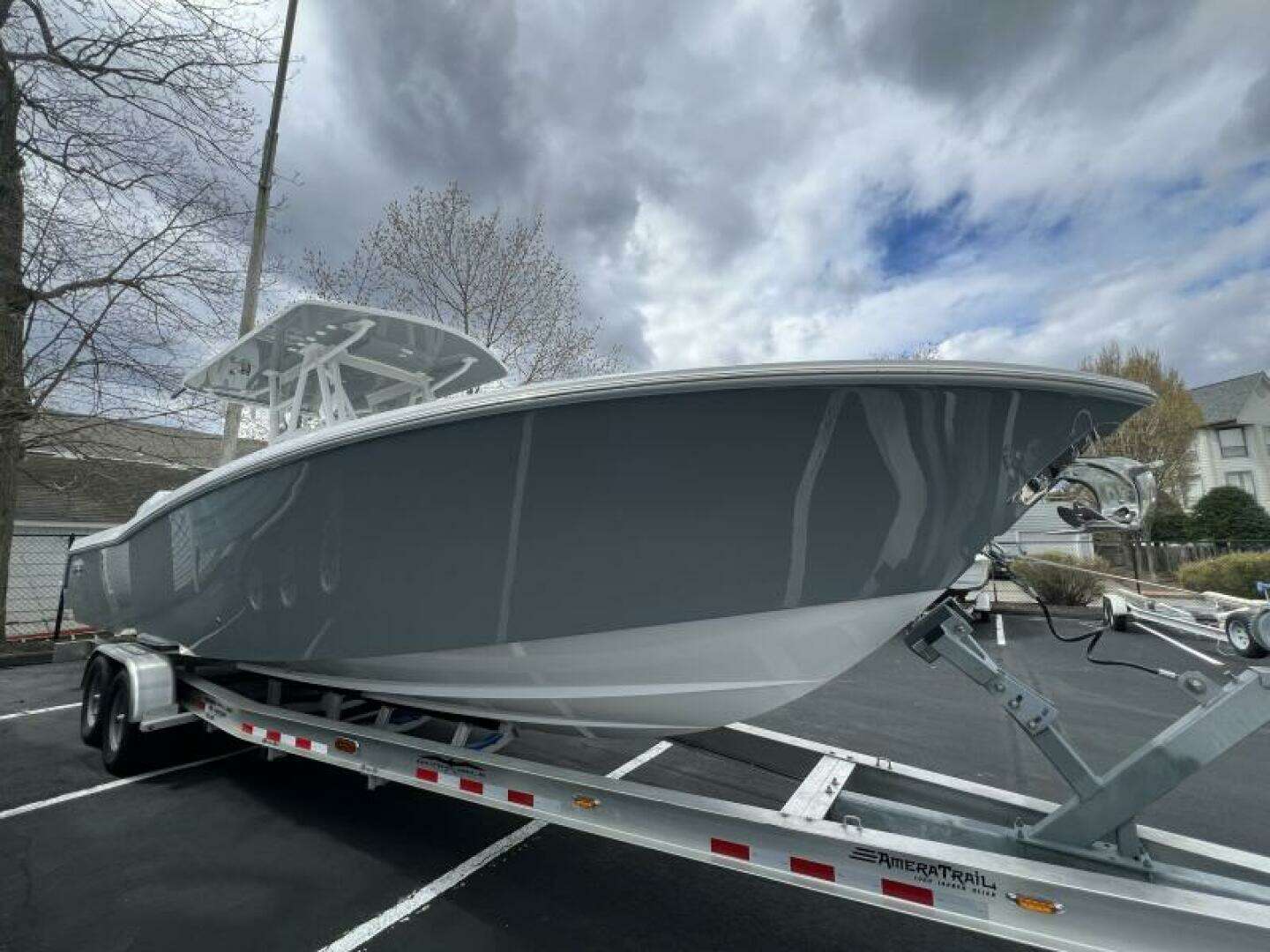 2026 Invincible 33 Open Fisherman - Image 3