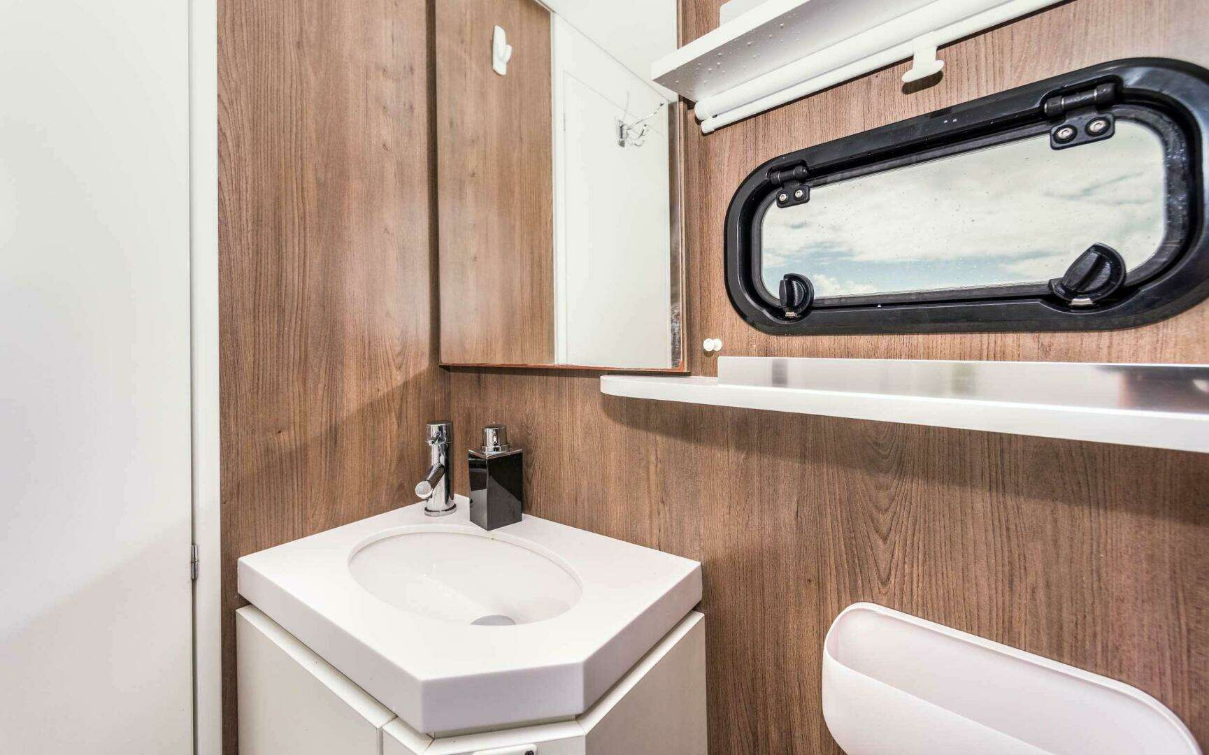 2023 Bali 5.4 - Image 19