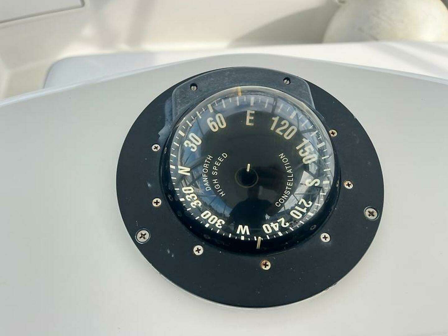 2000 Ocean Yachts 48 Convertible - Image 7