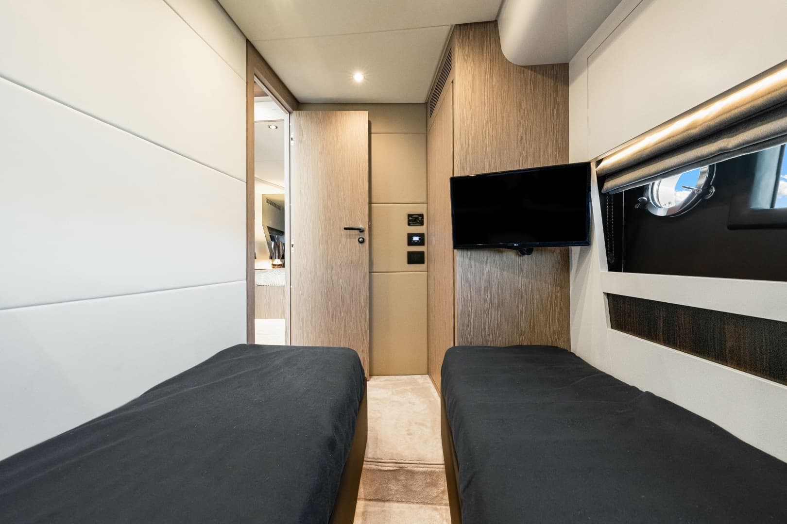 2020 Azimut S6 - Image 115