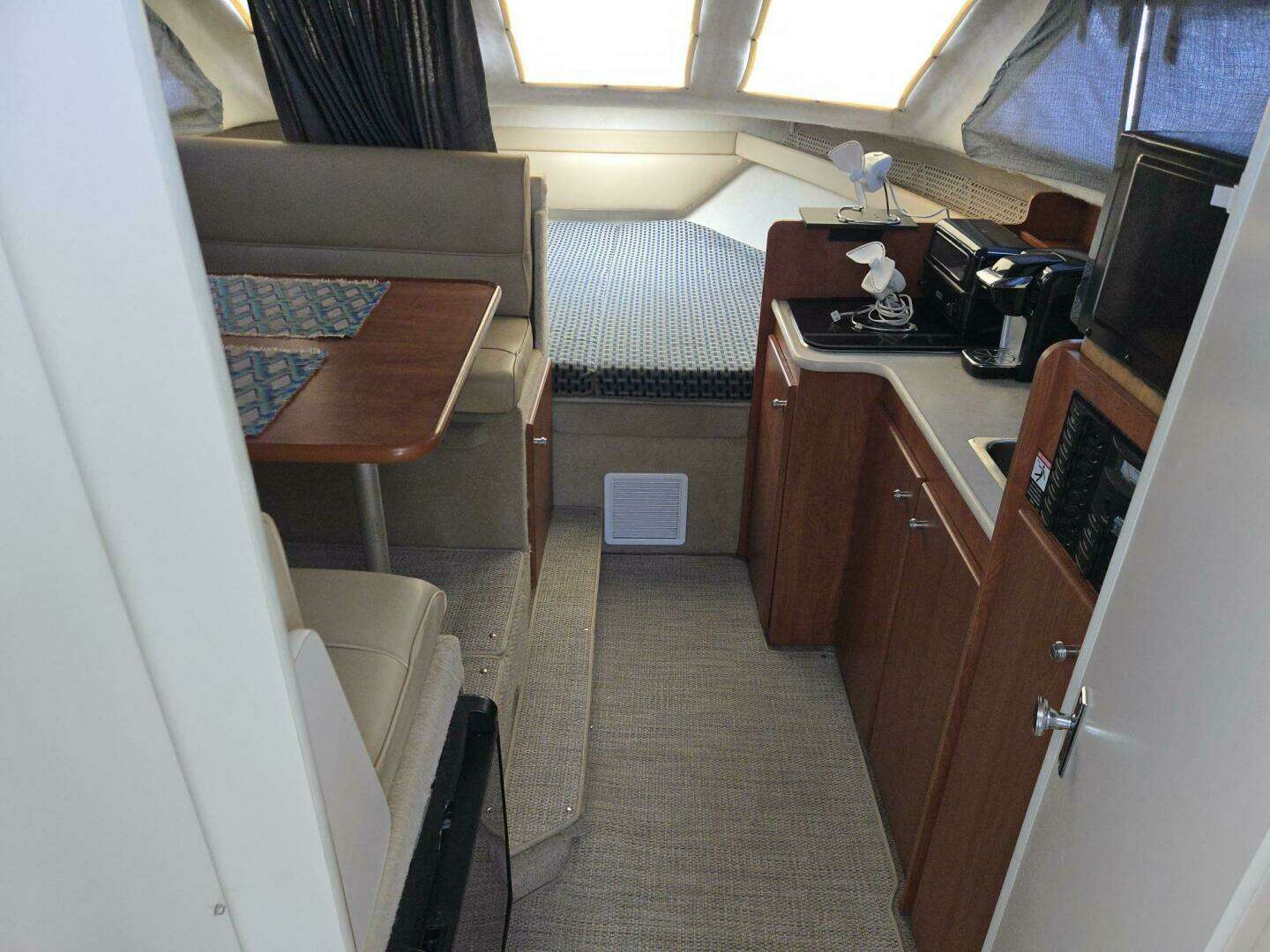 2005 Bayliner 289 EC - Image 2
