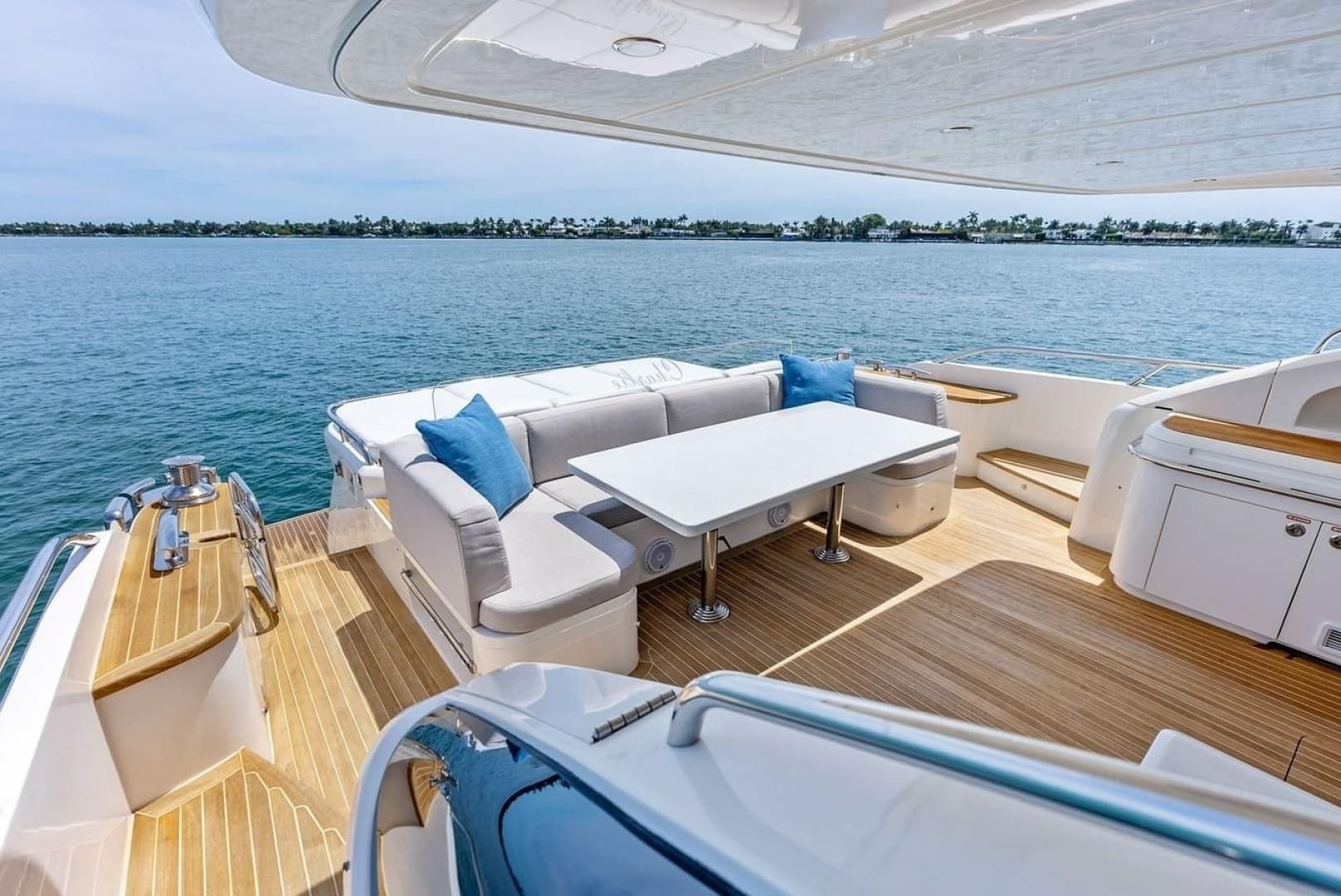 2013 Princess 78 - Image 25