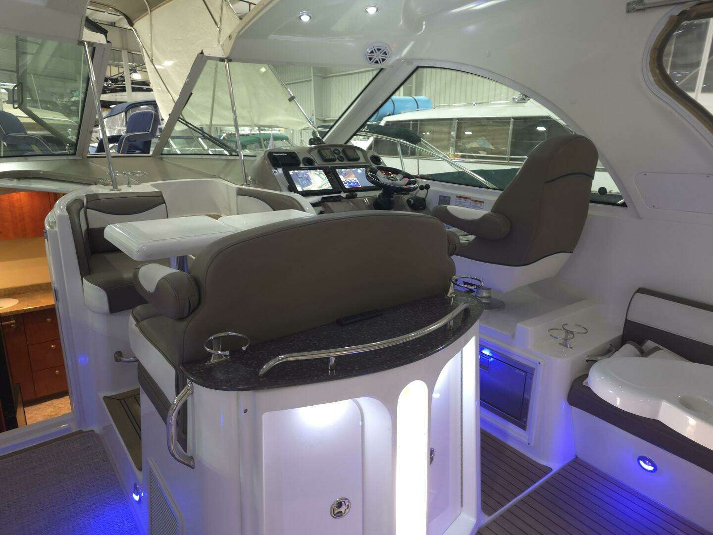 2008 Cruisers Yachts — - Image 34