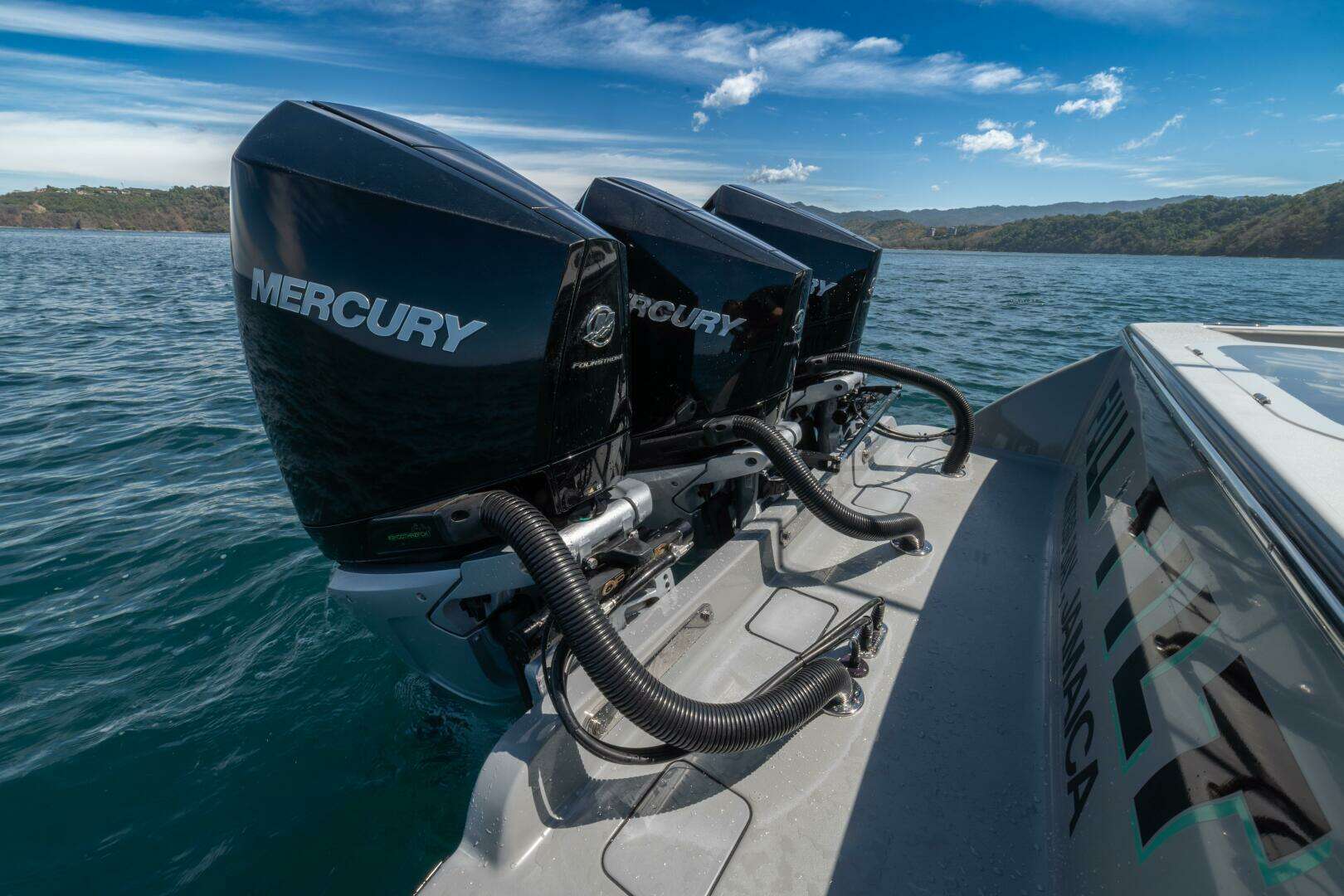 2021 Valhalla Boatworks V-37 - Image 9