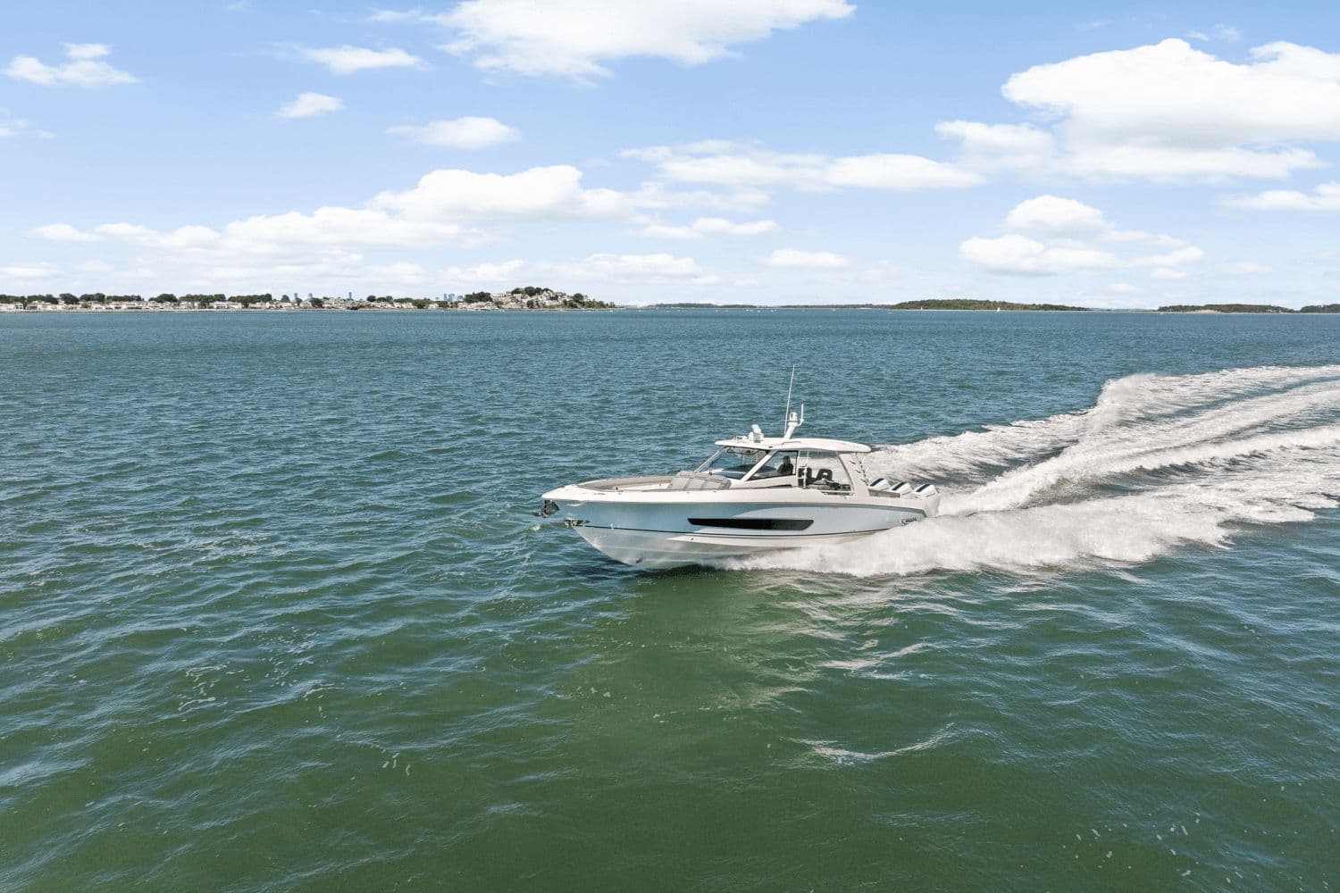 2026 Boston Whaler 420 Outrage - 70