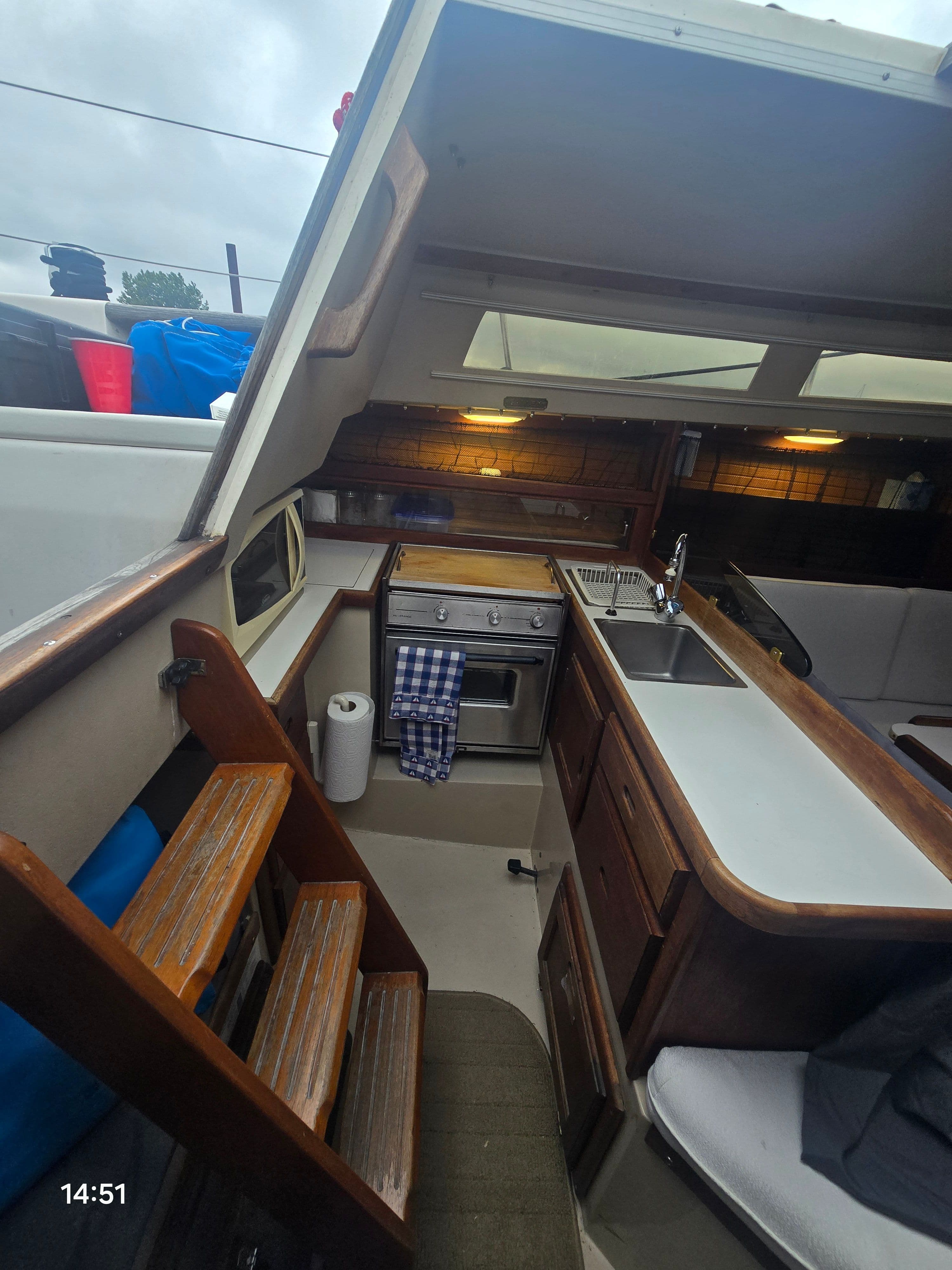 1988 Catalina Catalina 30 MKII Tall Mast - 13