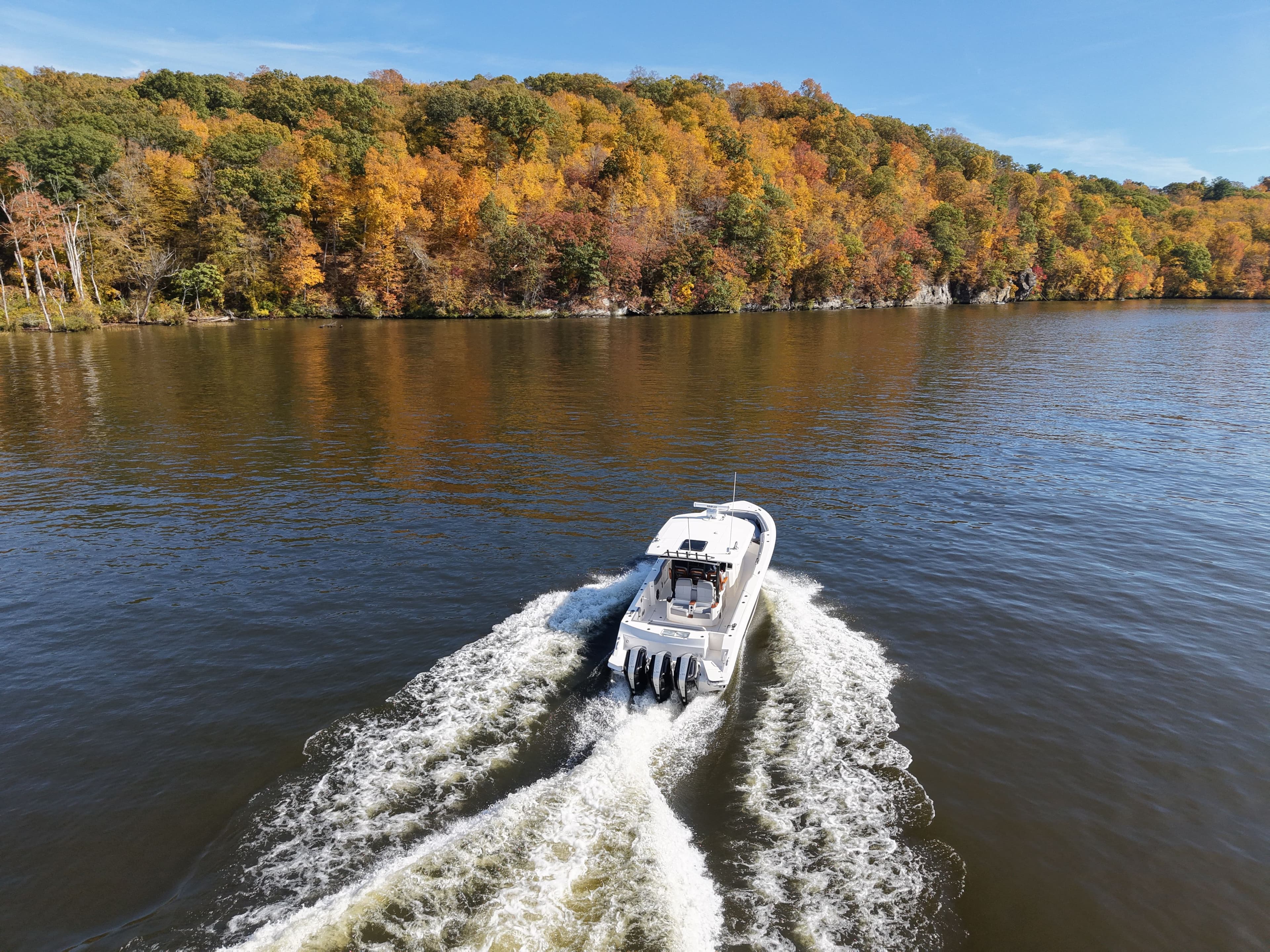 2026 Boston Whaler 360 Outrage - 8