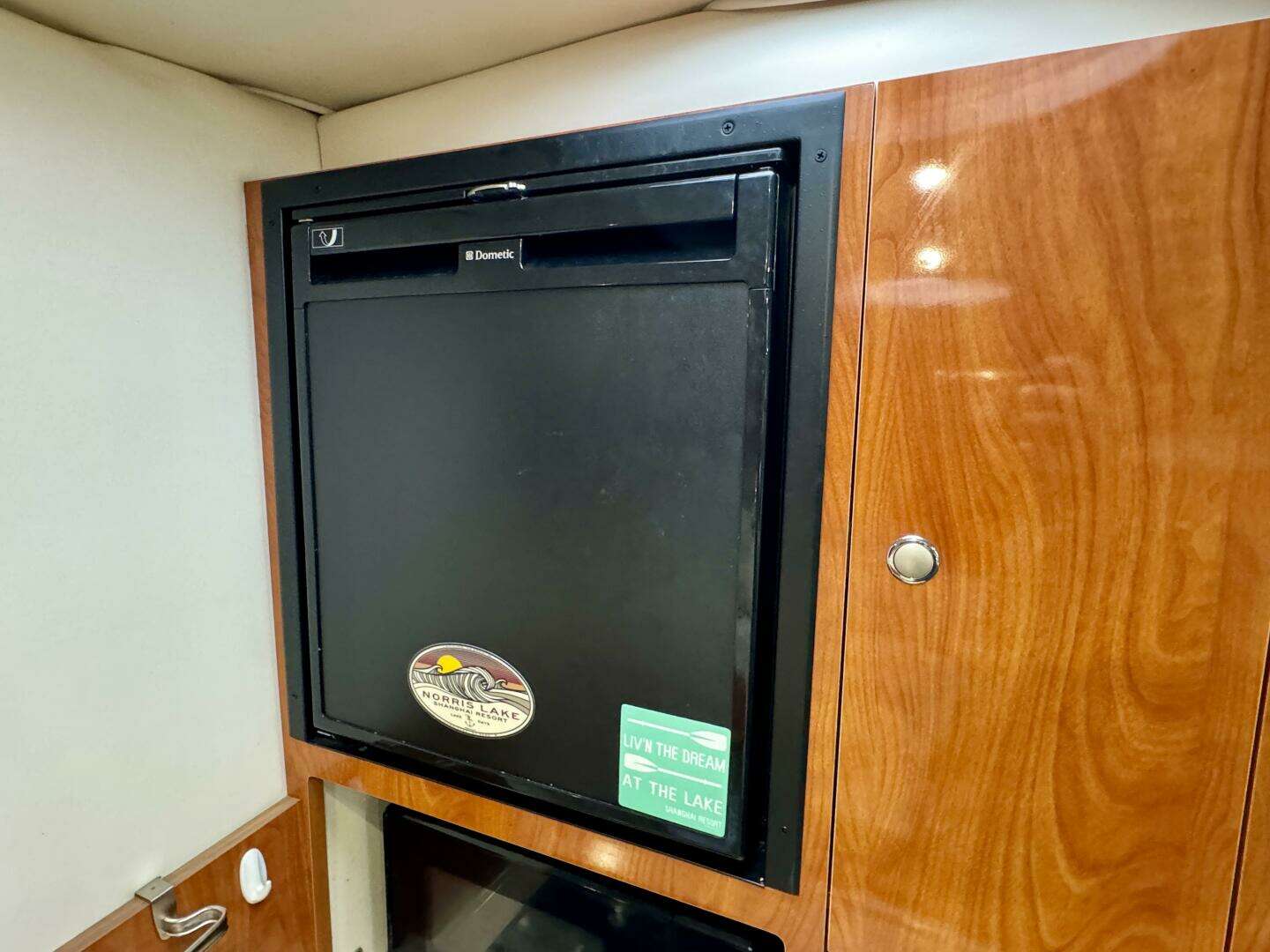 2004 Four Winns Vista 288 - Image 63