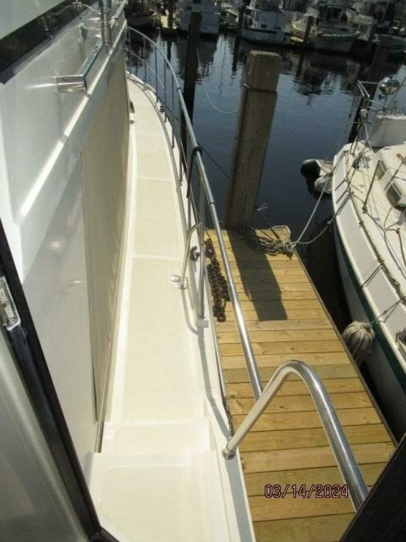 1988 Camargue Cockpit - Image 15